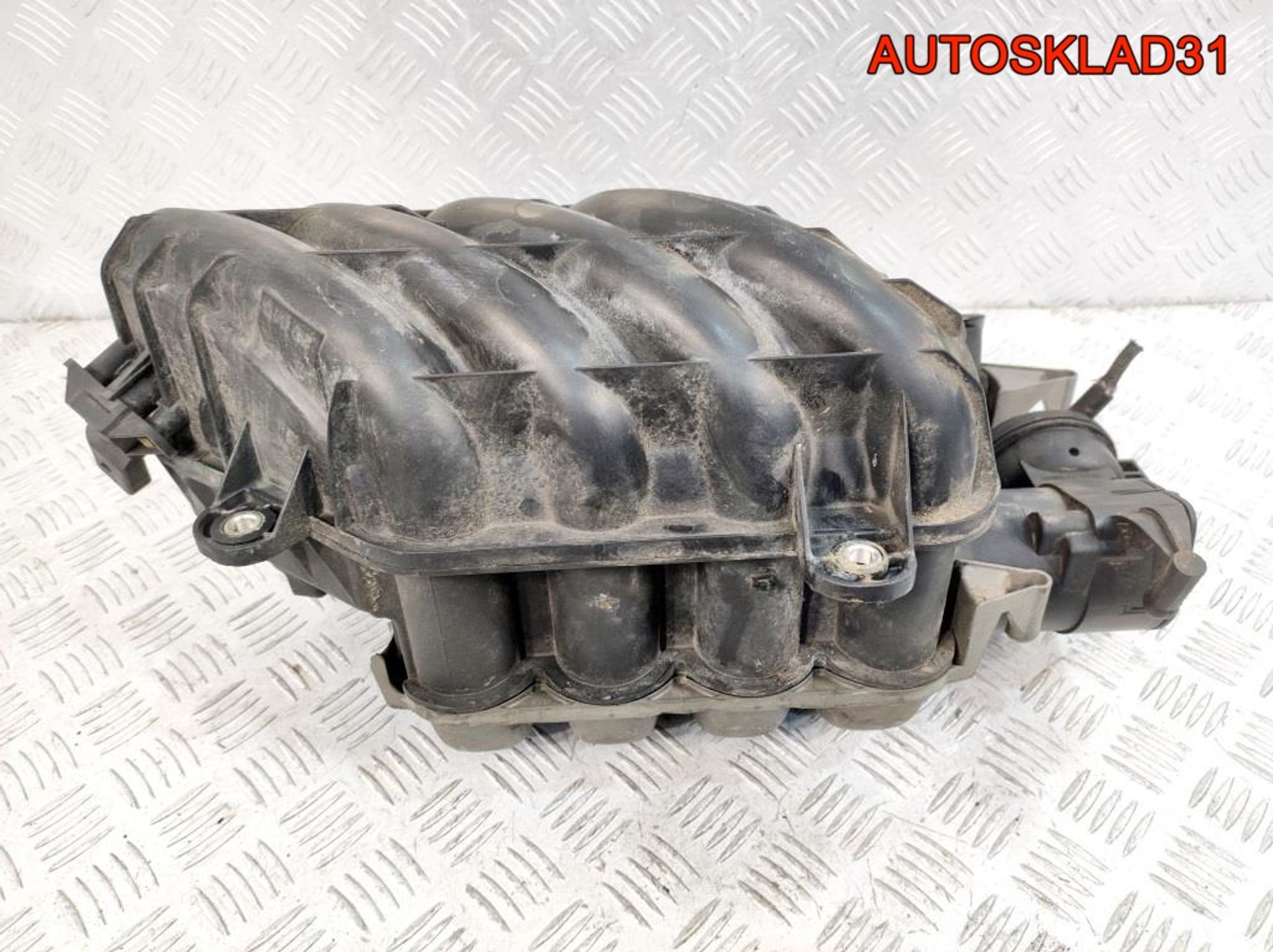 Коллектор впускной Audi A3 8P 2.0 AXW Бензин 06F133210D, 2500 рублей, Дубовое
