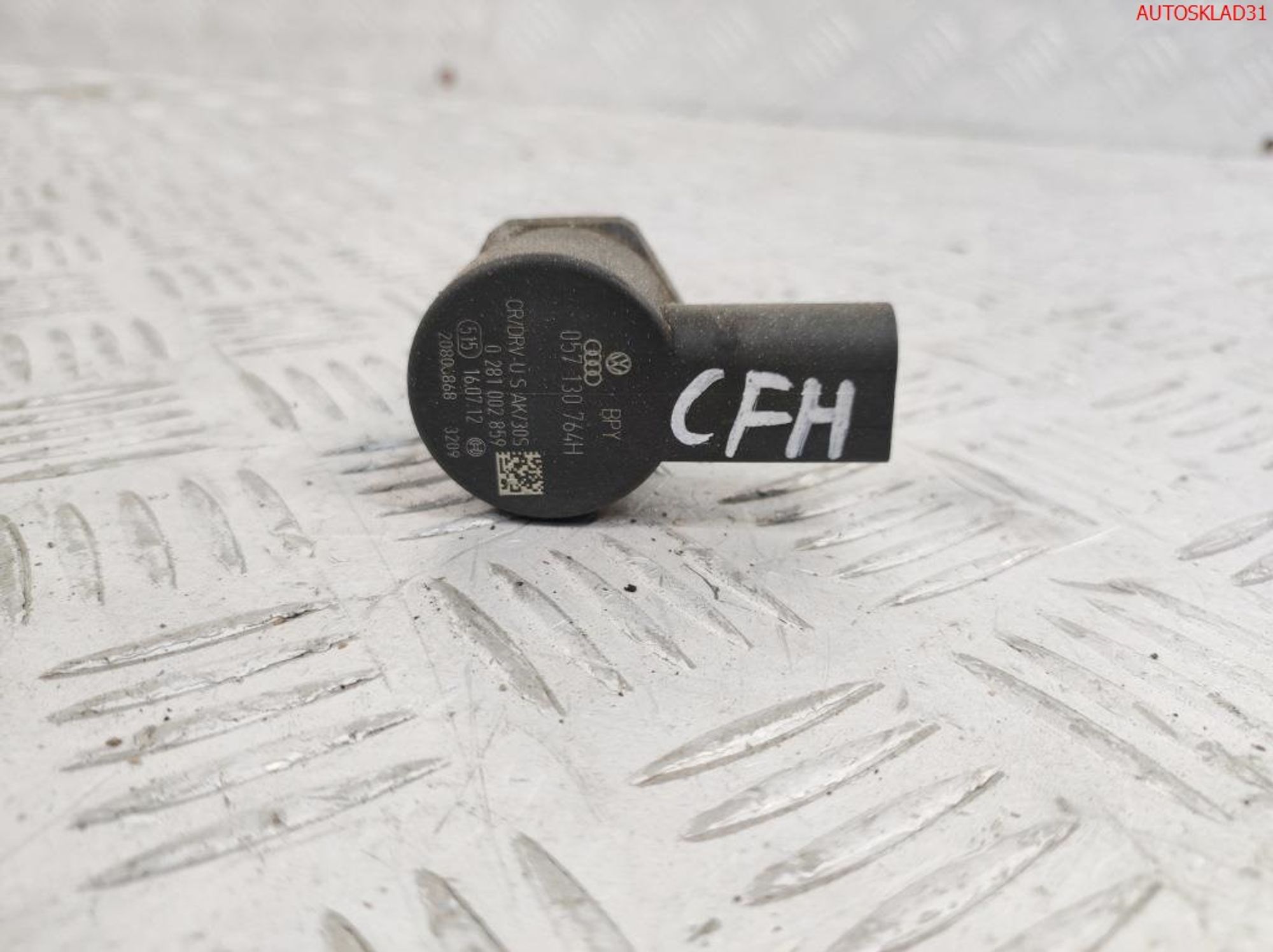 Датчик давления топлива VW Passat B6 057130764H, 7200 рублей, Дубовое