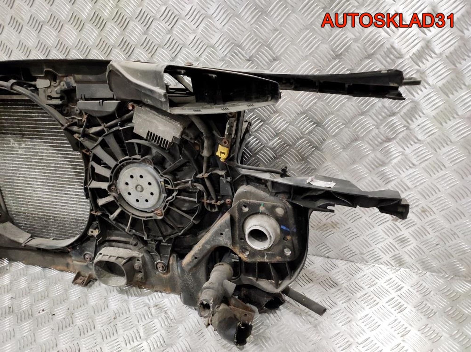 Панель передняя в сборе Audi A4 B6 2,5 Дизель (Р), 20000 рублей, Дубовое