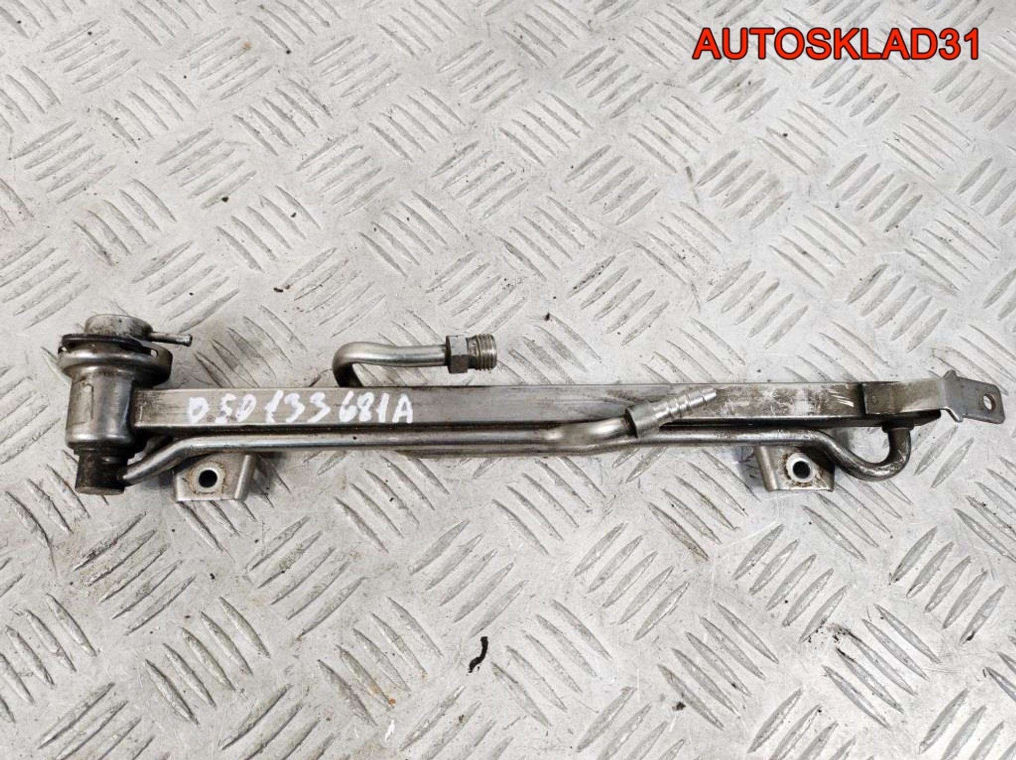 Рейка топливная VW Passat B5 1,6 AHL 
050133681A, 900 рублей, Дубовое