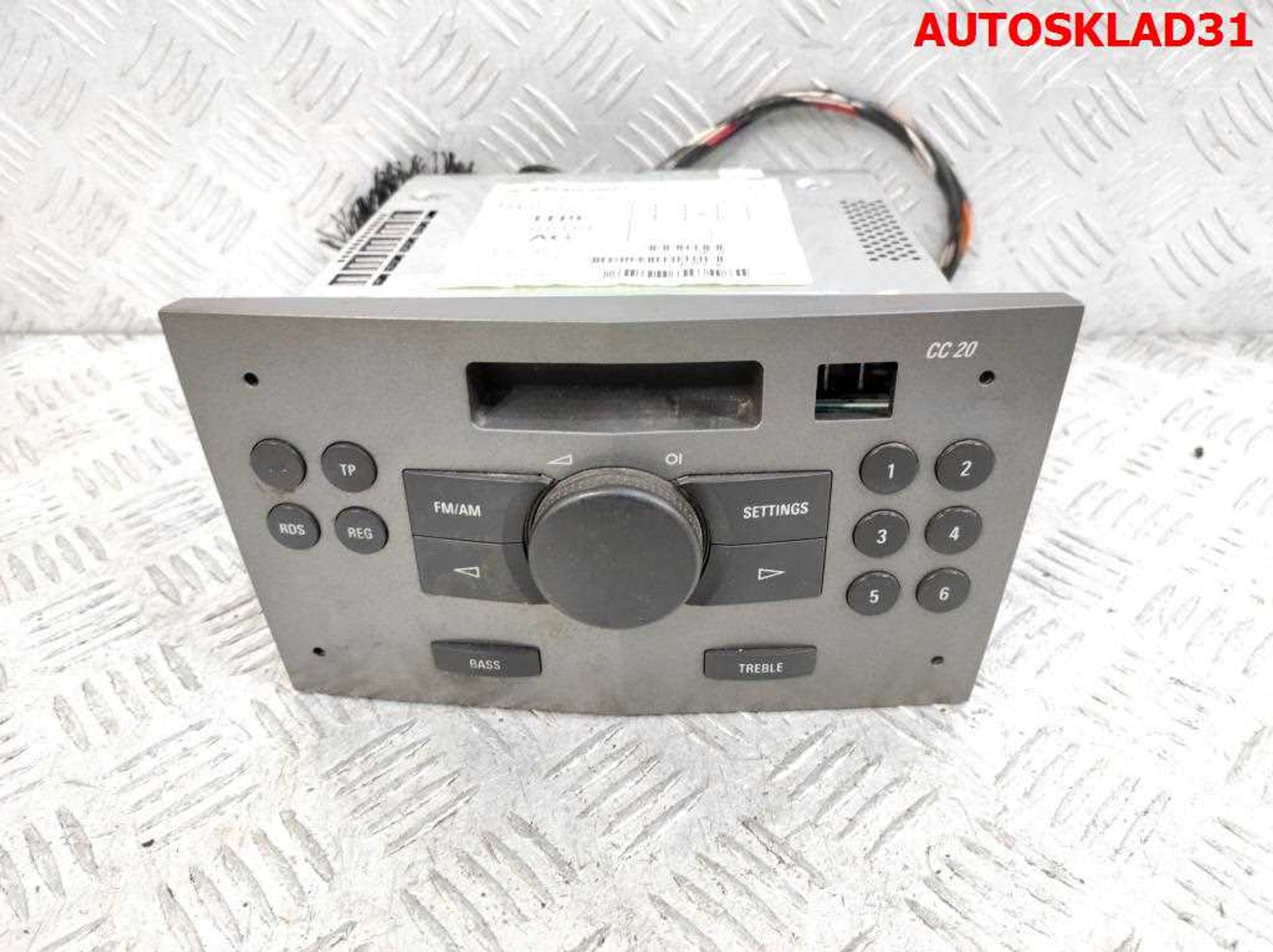 Магнитола Opel Astra H 13120875, 700 рублей, Дубовое