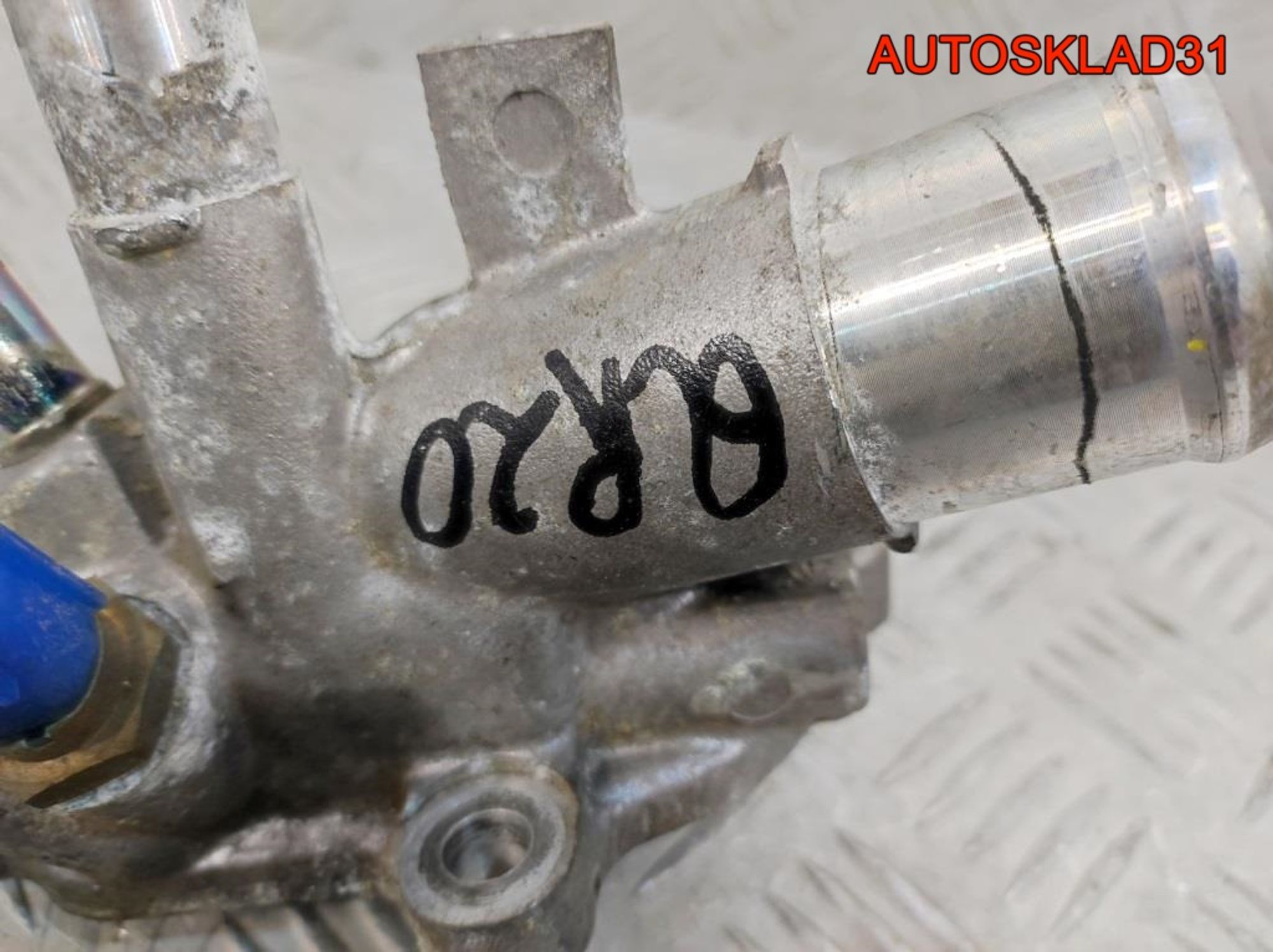 Корпус термостата Nissan Primera P12 2,0 QR20DE, 900 рублей, Дубовое