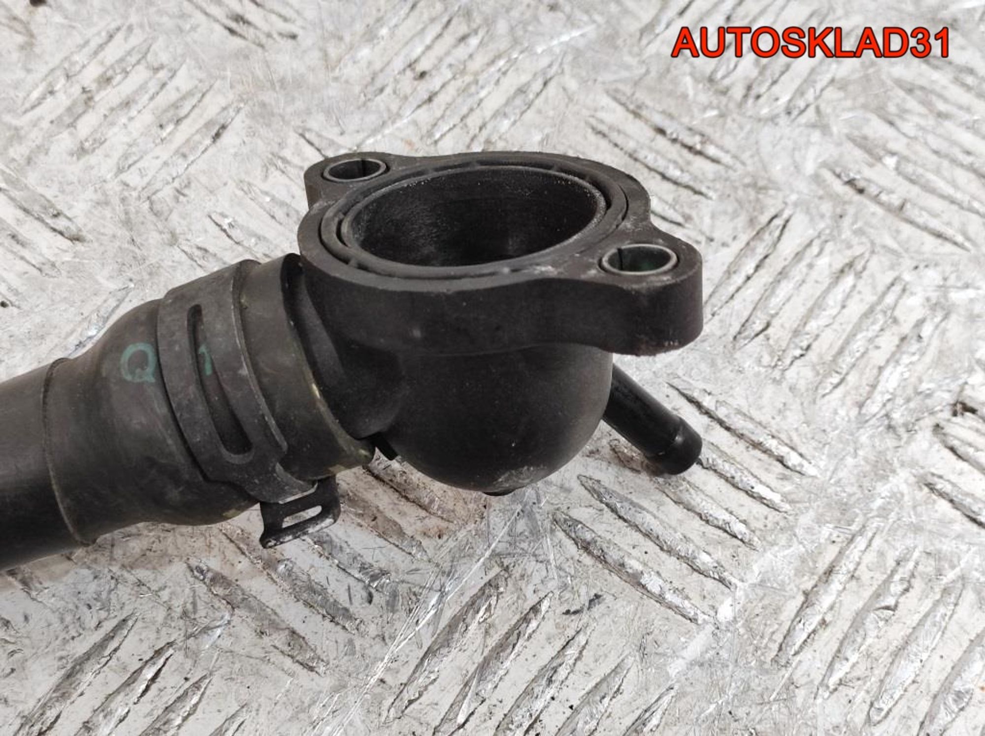 Патрубок системы охлаждения Skoda Fabia 2 6C0122157N, 1200 рублей, Дубовое