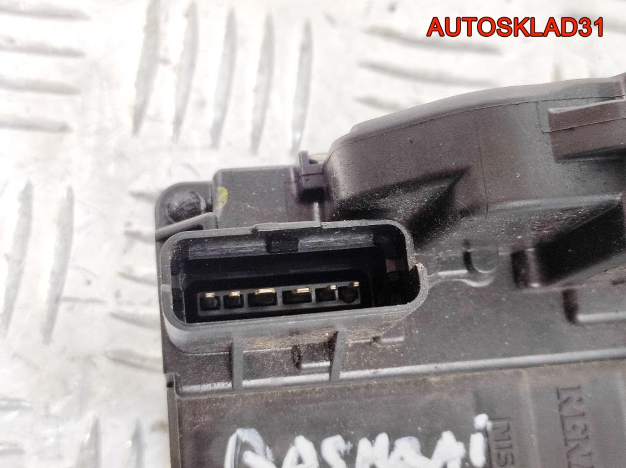 Замок передний левый Левый руль Nissan Qashqai, 9000 рублей, Дубовое