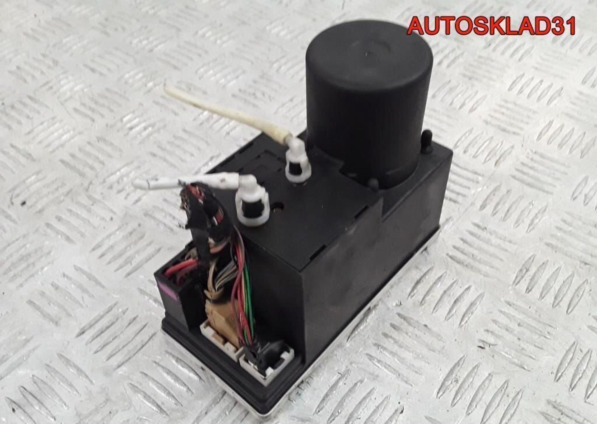 Компрессор центрального замка Audi A4 8L0862257D, 8500 рублей, Дубовое