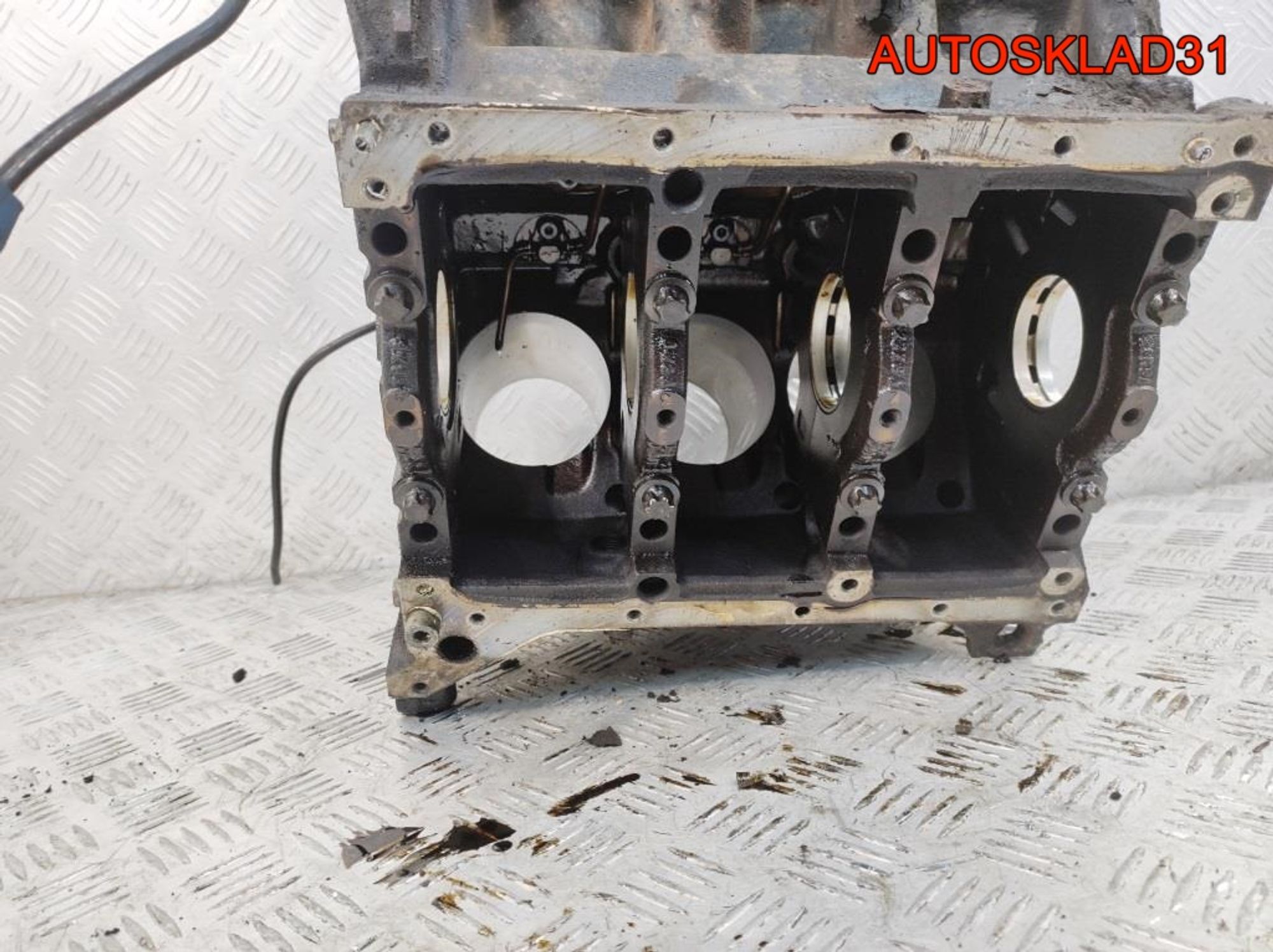 Блок двигателя Audi A6 C5 2,4 ARJ Бензин 078103021AE, 8000 рублей, Дубовое