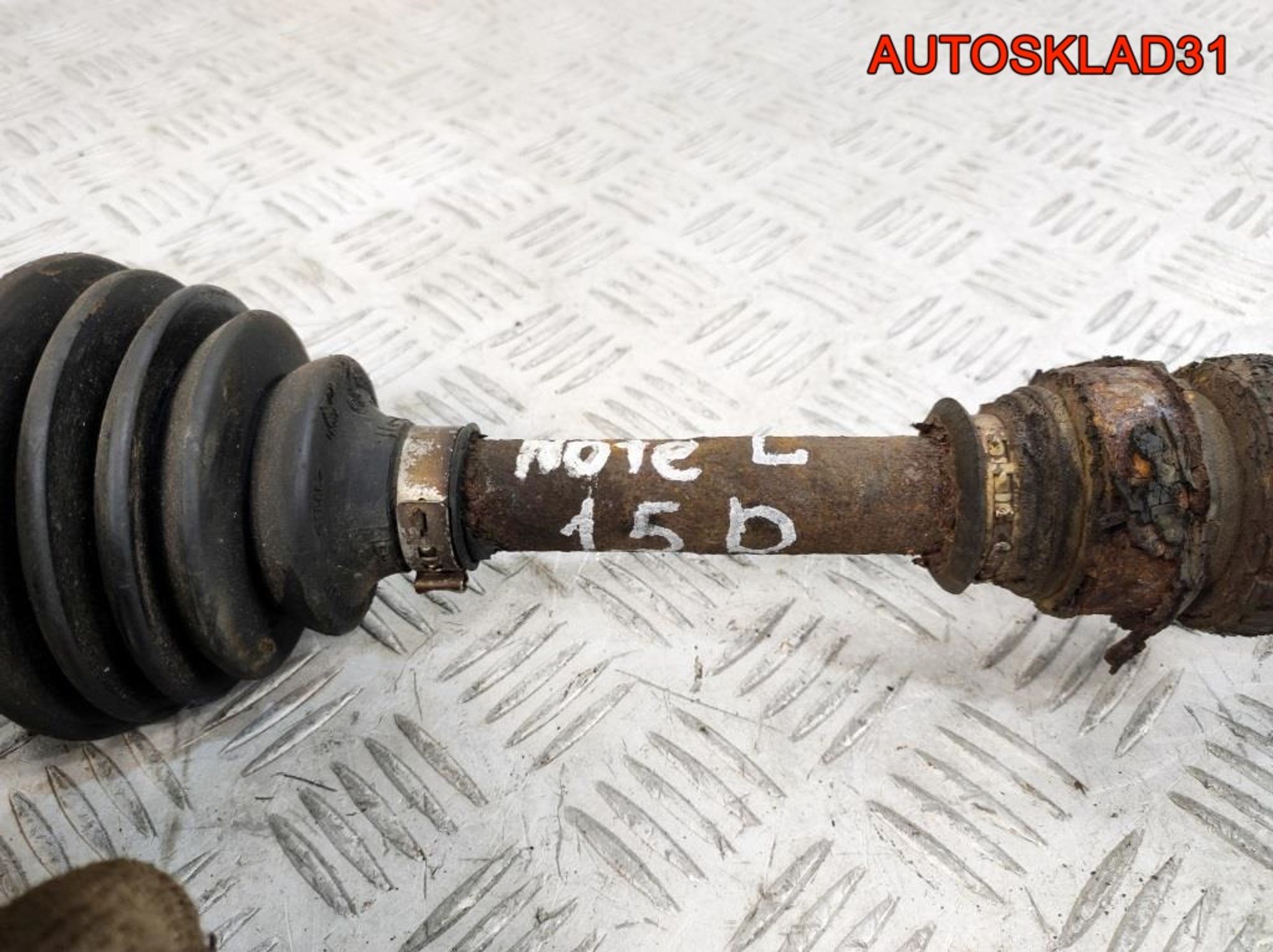 Полуось передняя левая Nissan Note E11 1,5 K9K Дизель, 5000 рублей, Дубовое