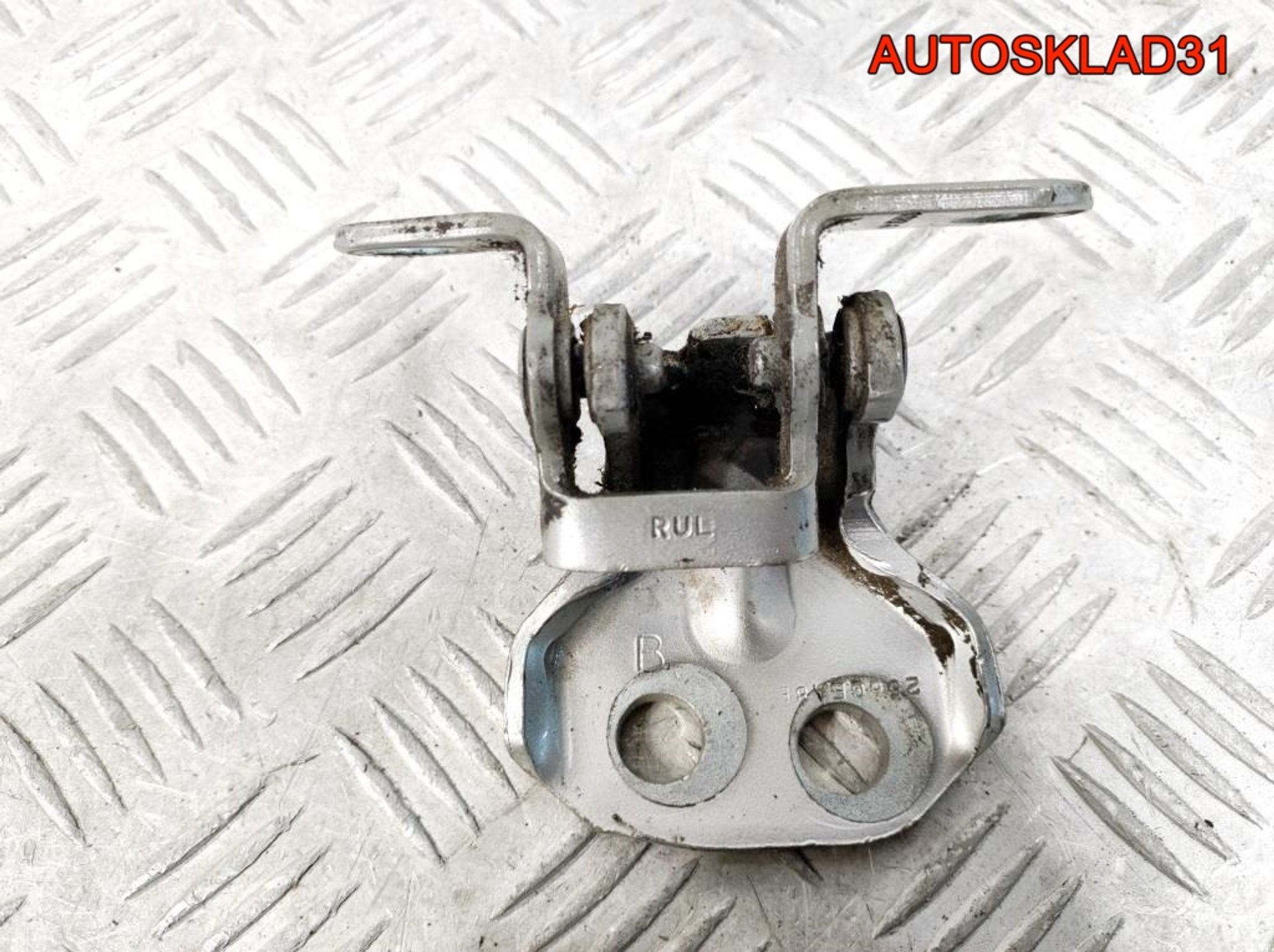 Петля двери задняя левая верхняя Ford Fusion, 900 рублей, Дубовое