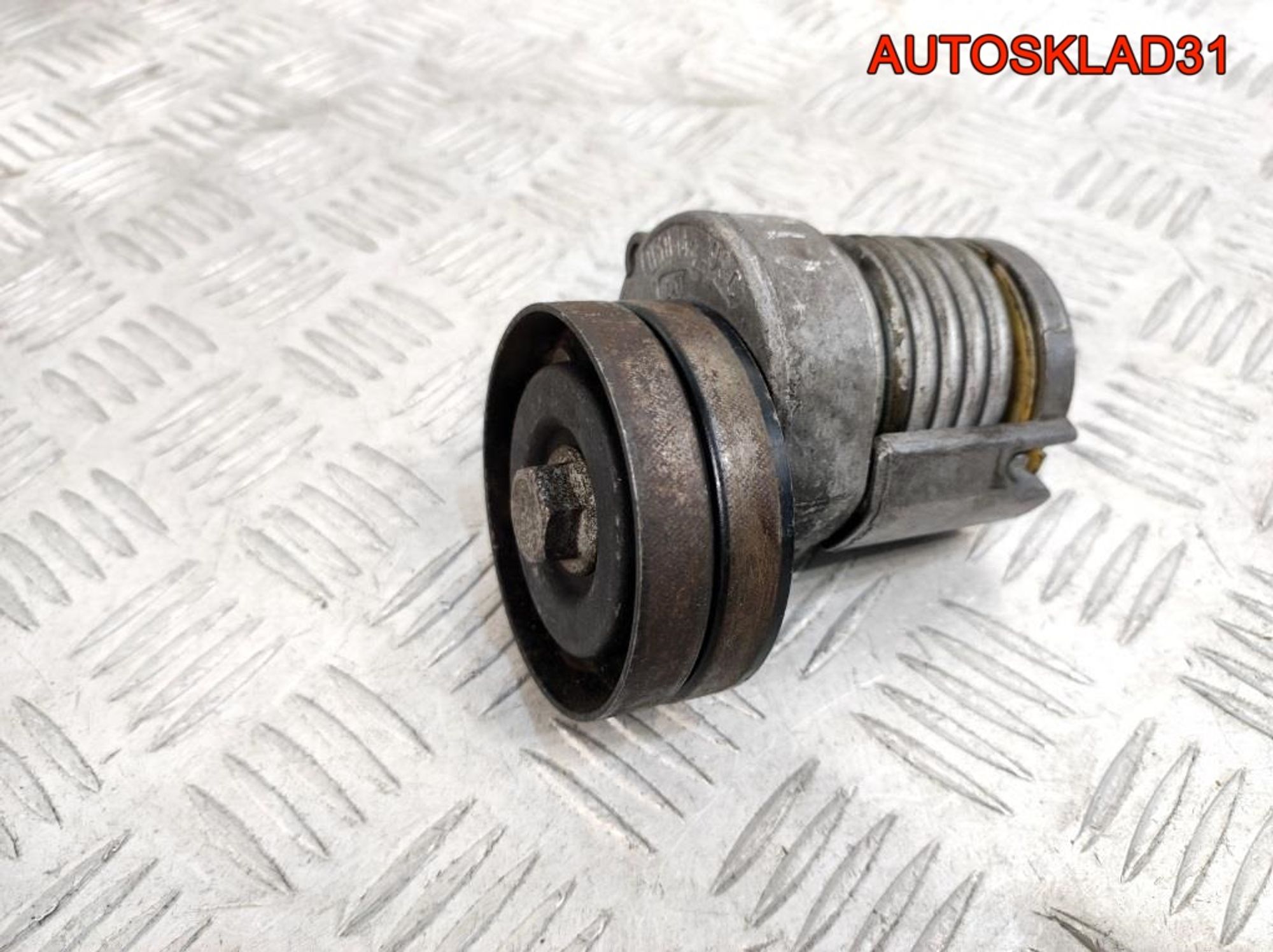 Натяжитель ремня VW Golf 4 1,6 Бензин 030145299C, 500 рублей, Дубовое