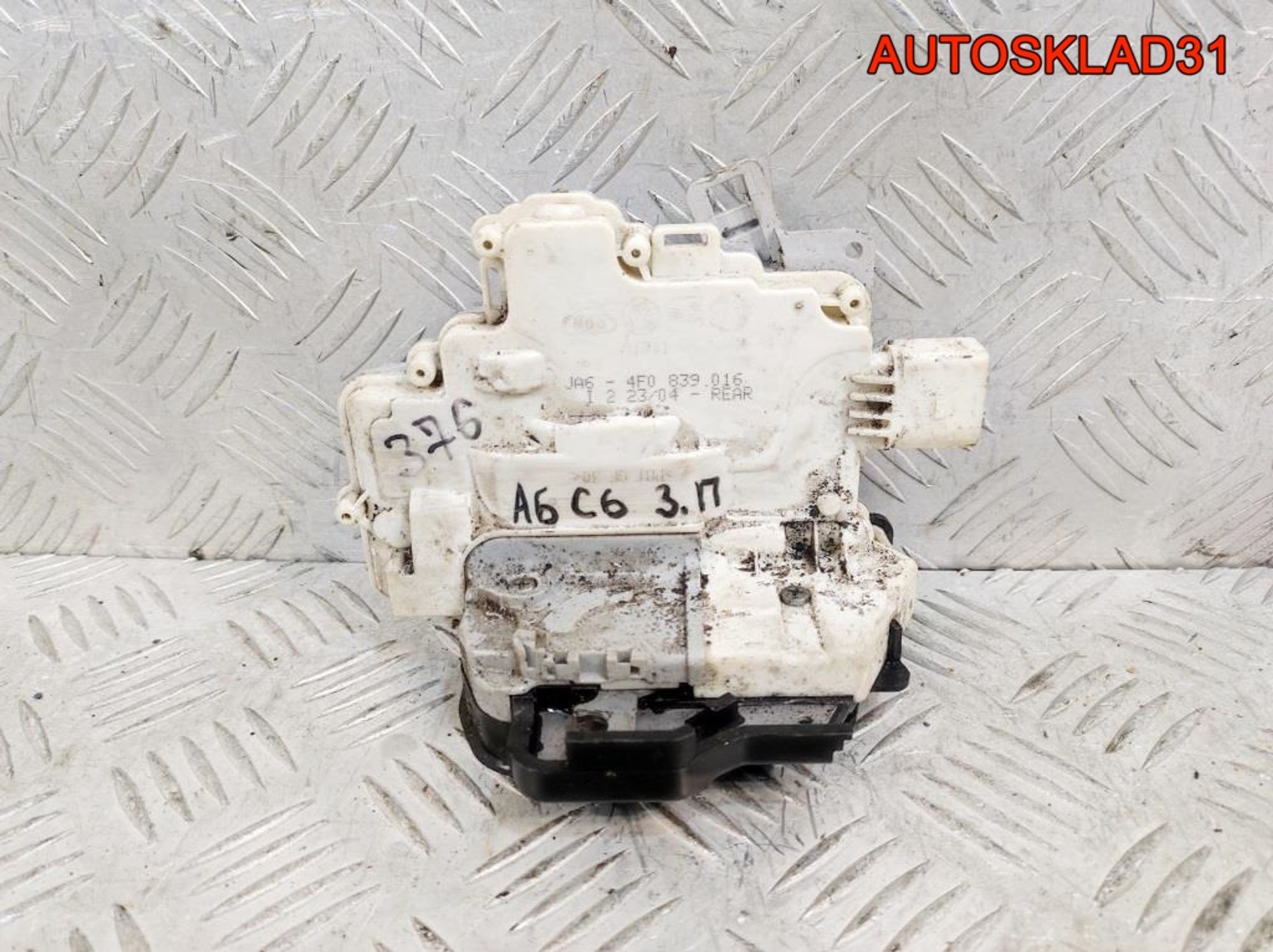 Замок двери задней правой Audi A6 C6 4F0839016, 3200 рублей, Дубовое