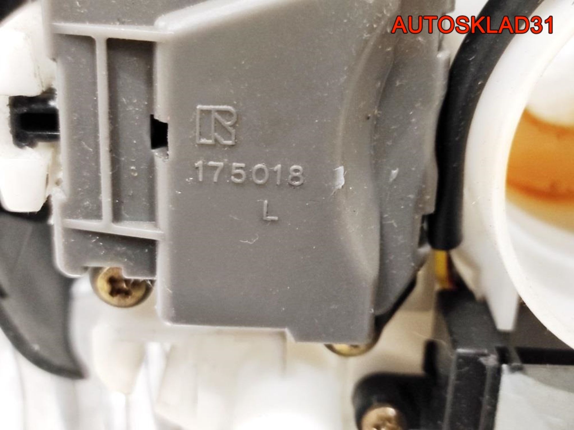 Переключатель подрулевой Ford Probe 2 175018, 1700 рублей, Дубовое