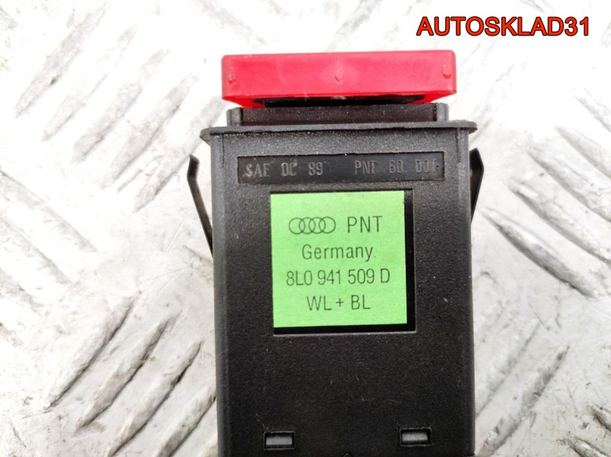 Кнопка аварийной сигнализации Audi A3 8L 8L0941509D, 1500 рублей, Дубовое