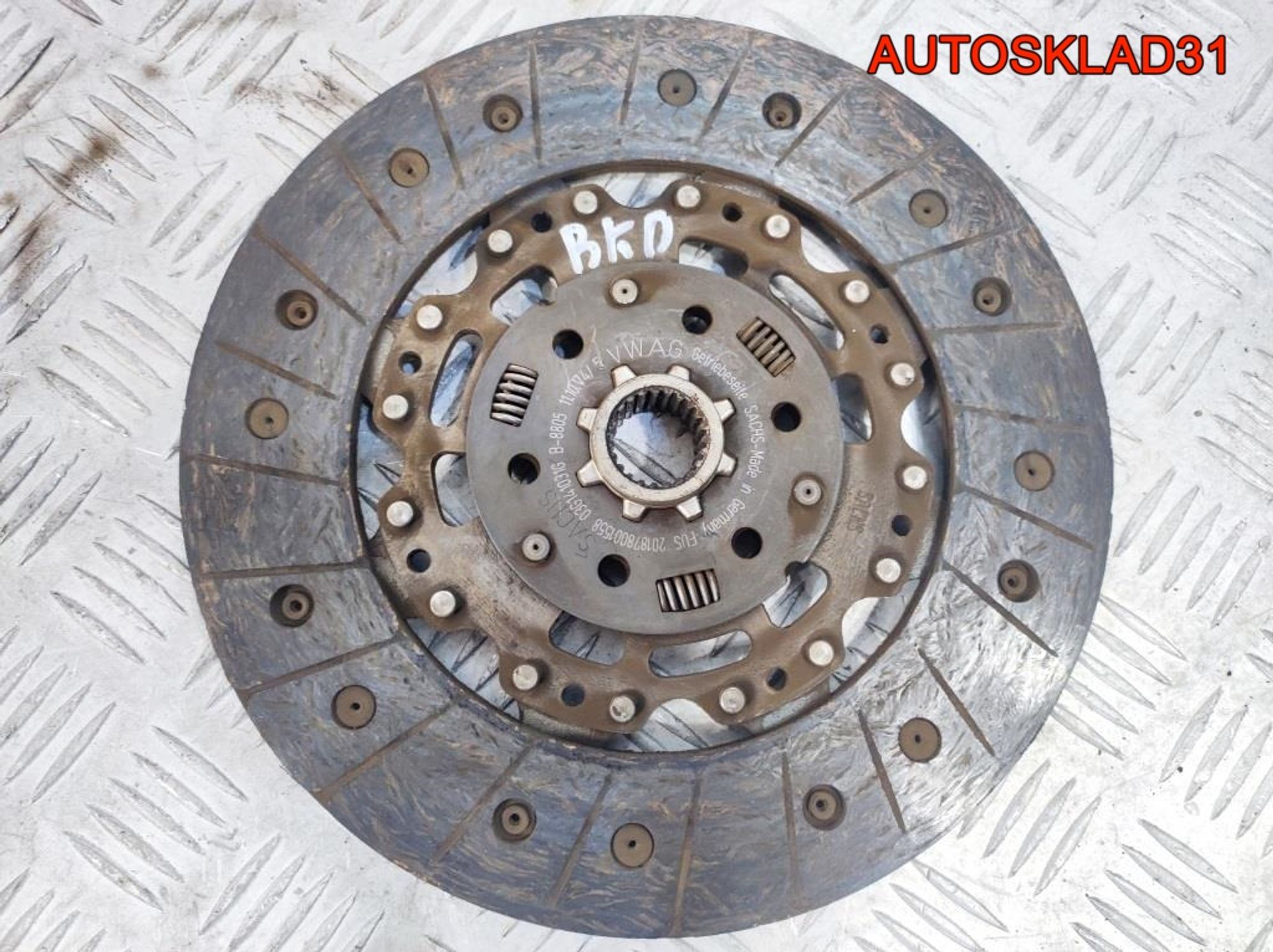 Комплект сцепления VW Passat B6 2.0 BKD 03G141025H, 2500 рублей, Дубовое