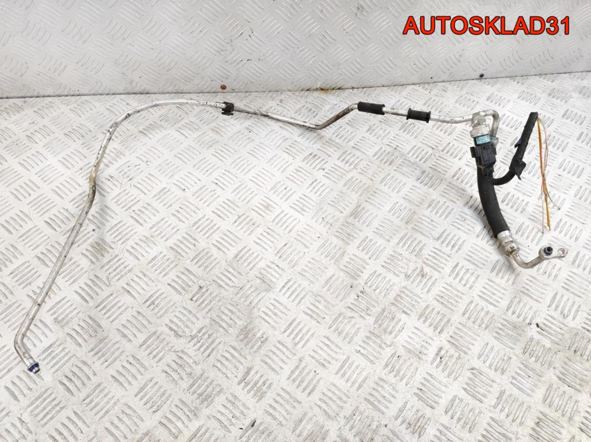 Трубка кондиционера Kia Sportage 2 2.0 G4GC 977682E100, 1500 рублей, Дубовое