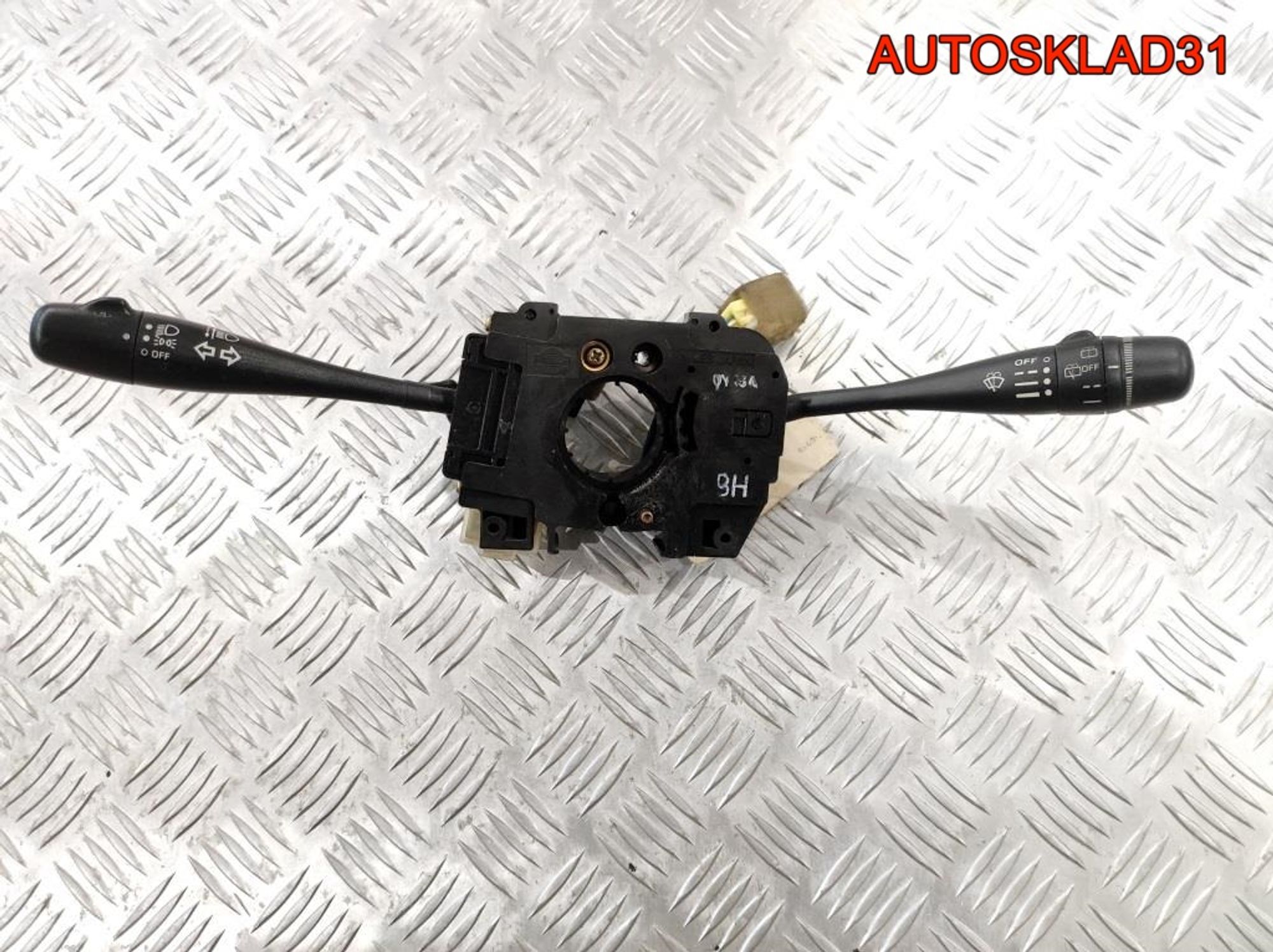 Переключатель подрулевой Nissan 100NX B13 2556062C00, 1000 рублей, Дубовое
