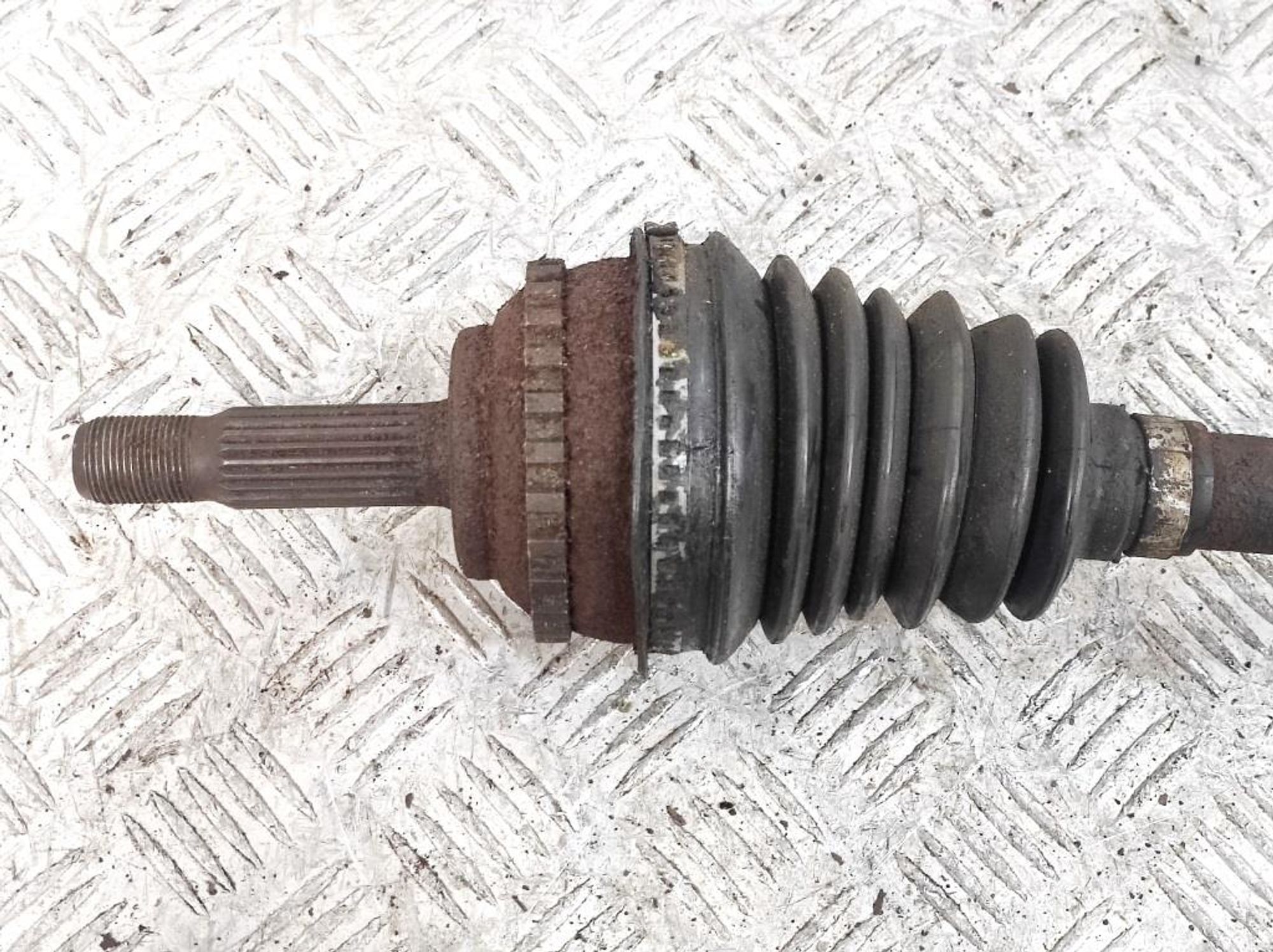 Полуось передняя левая Renault Clio 1.6 K7M АКПП, 4000 рублей, Дубовое