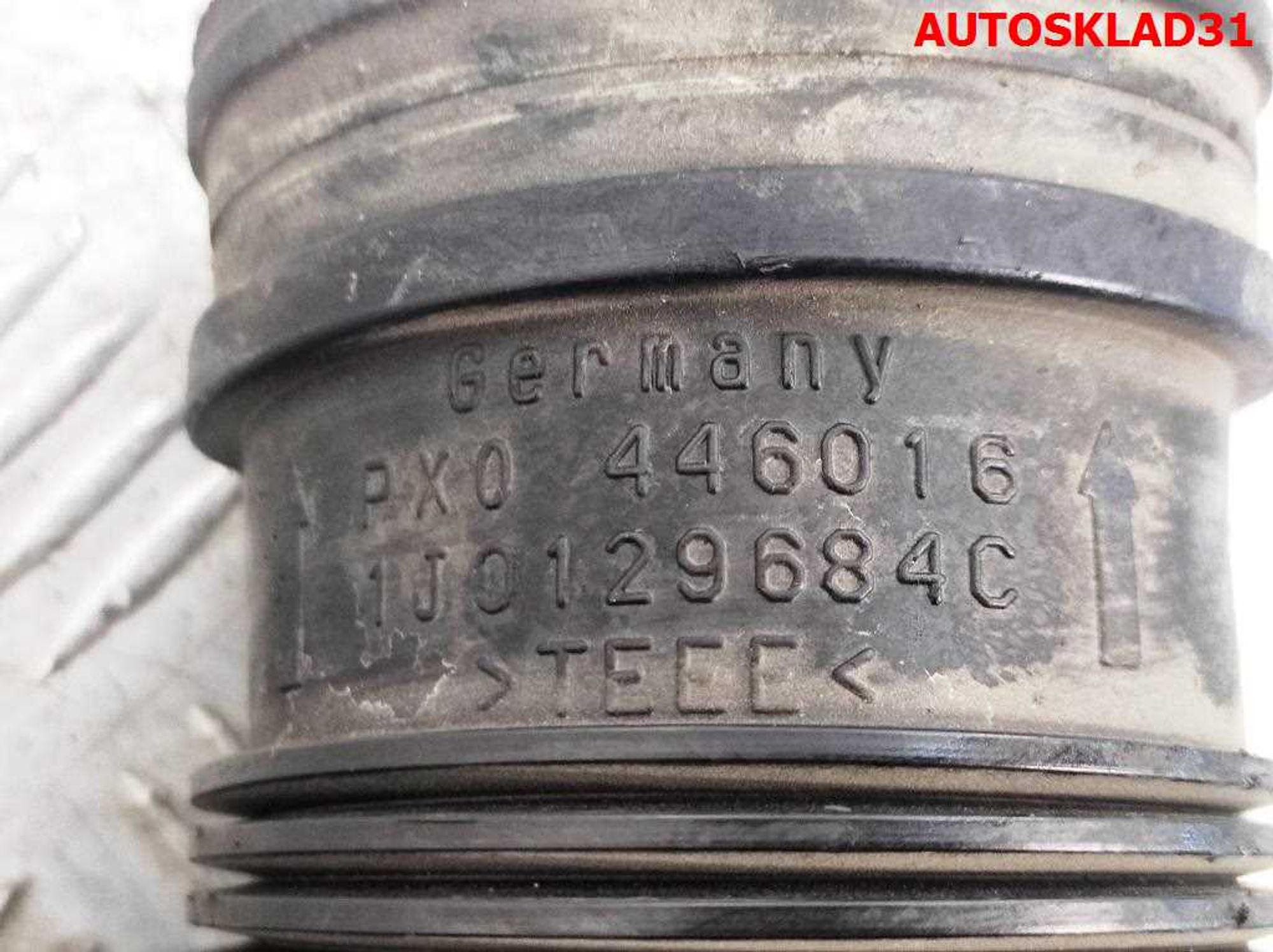 Патрубок воздушного фильтра VW Golf 4 1,6 Бензин 1J0129684C, 1500 рублей, Дубовое