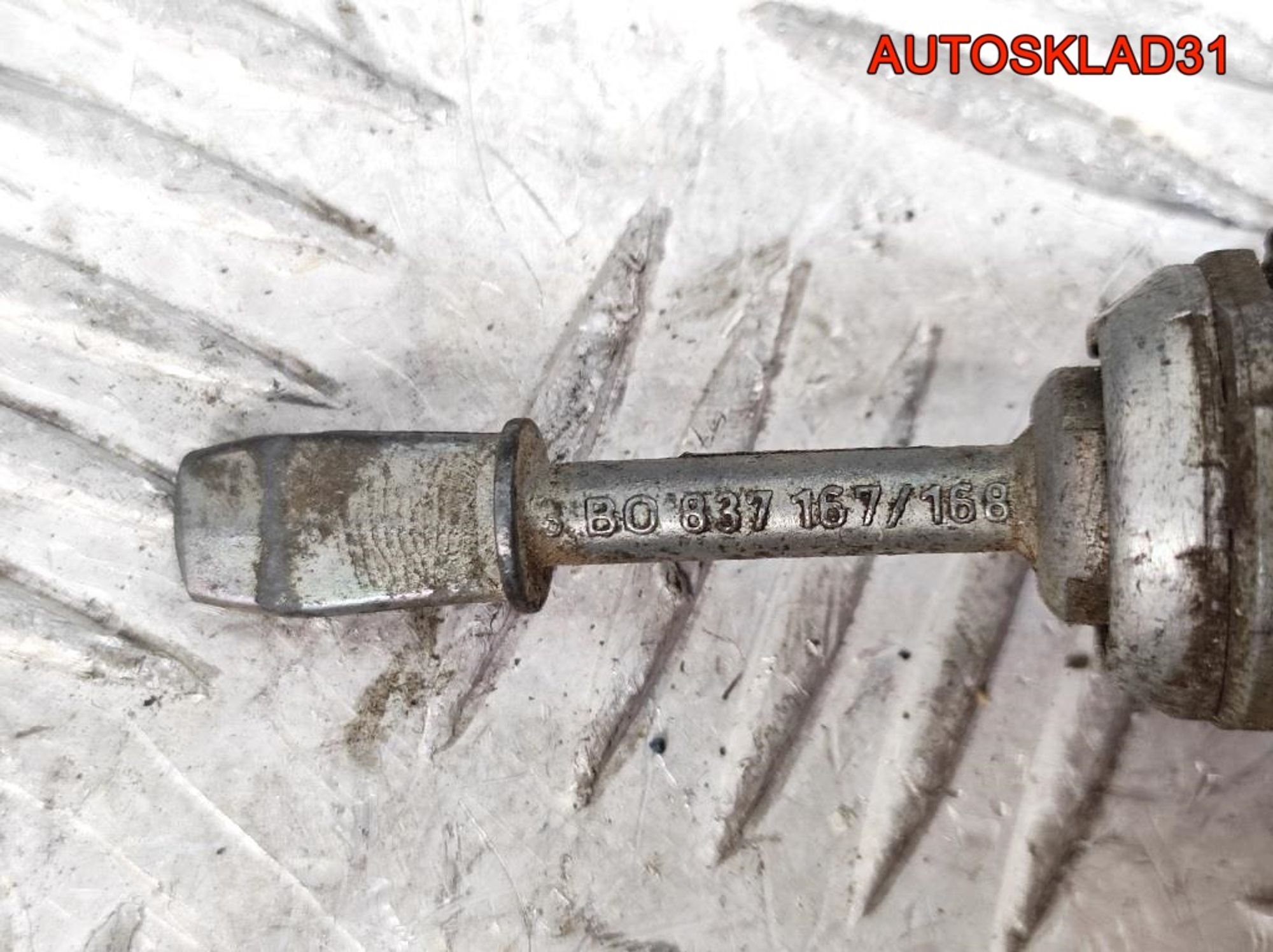 Комплект замок зажигания и личинка с ключом VW Passat B5 4D0905851E, 3600 рублей, Дубовое