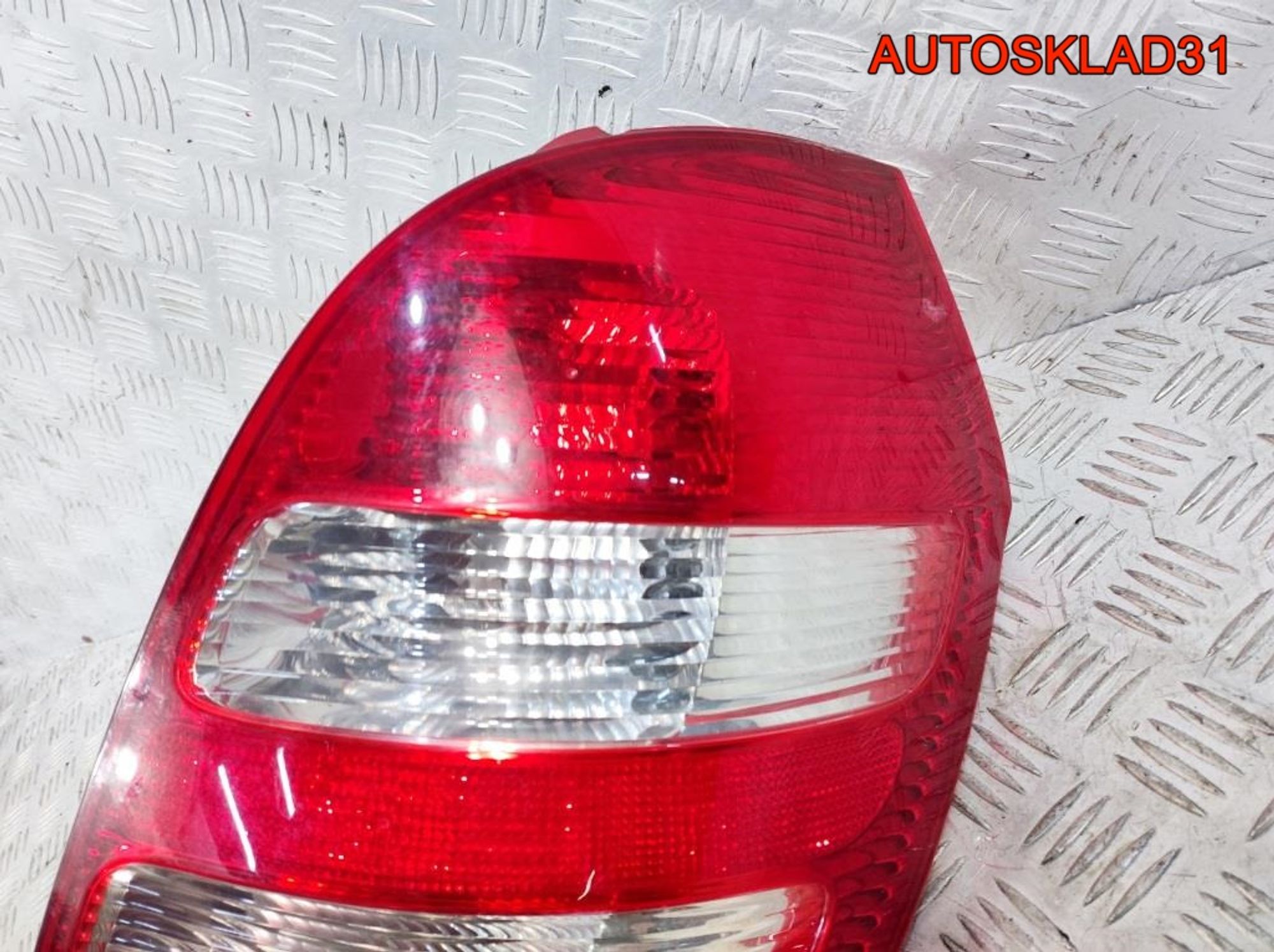 Фонарь задний правый Mercedes W169 A1698200464, 1700 рублей, Дубовое