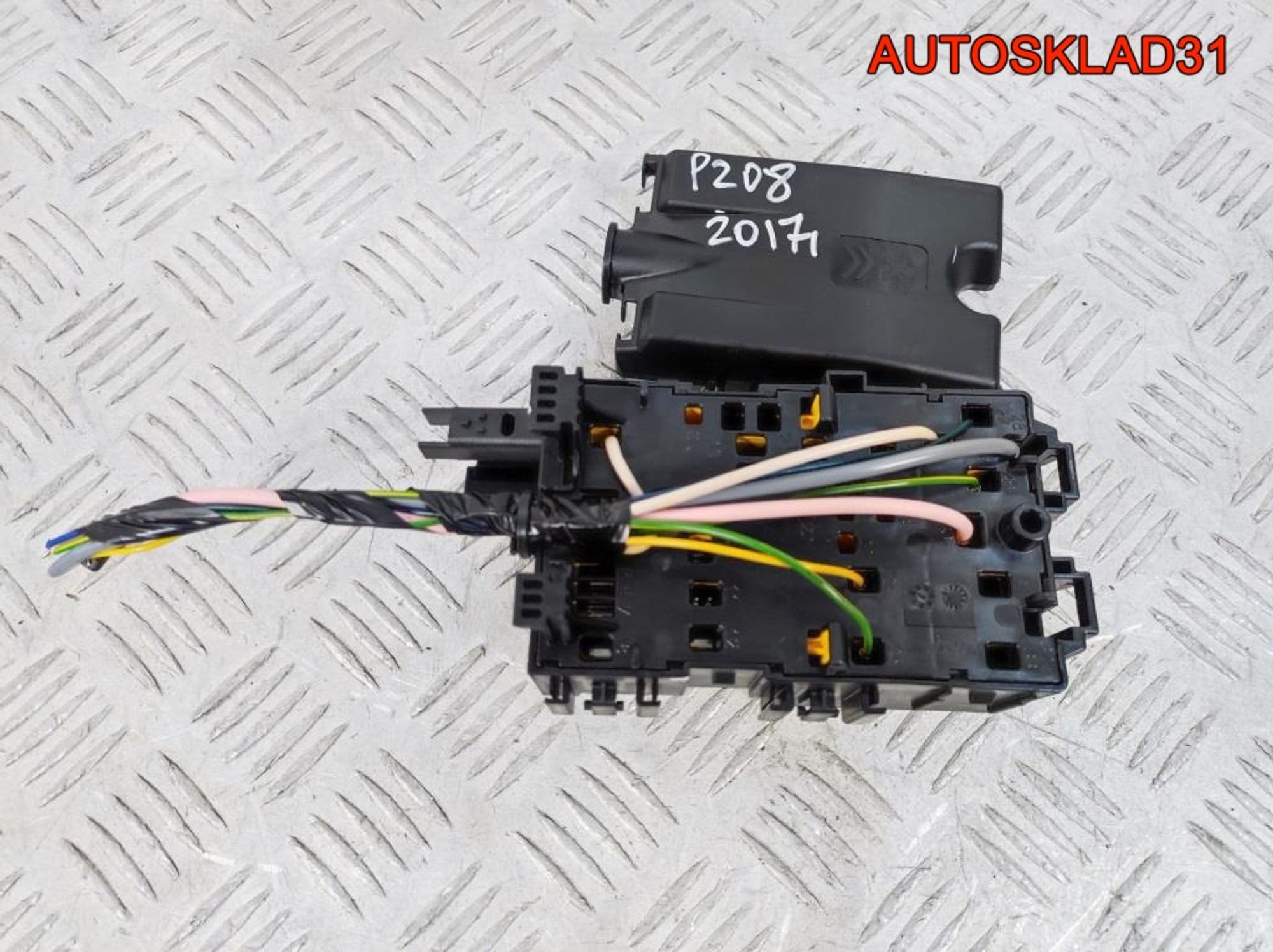 Блок предохранителей Peugeot 208 9812661980, 2100 рублей, Дубовое