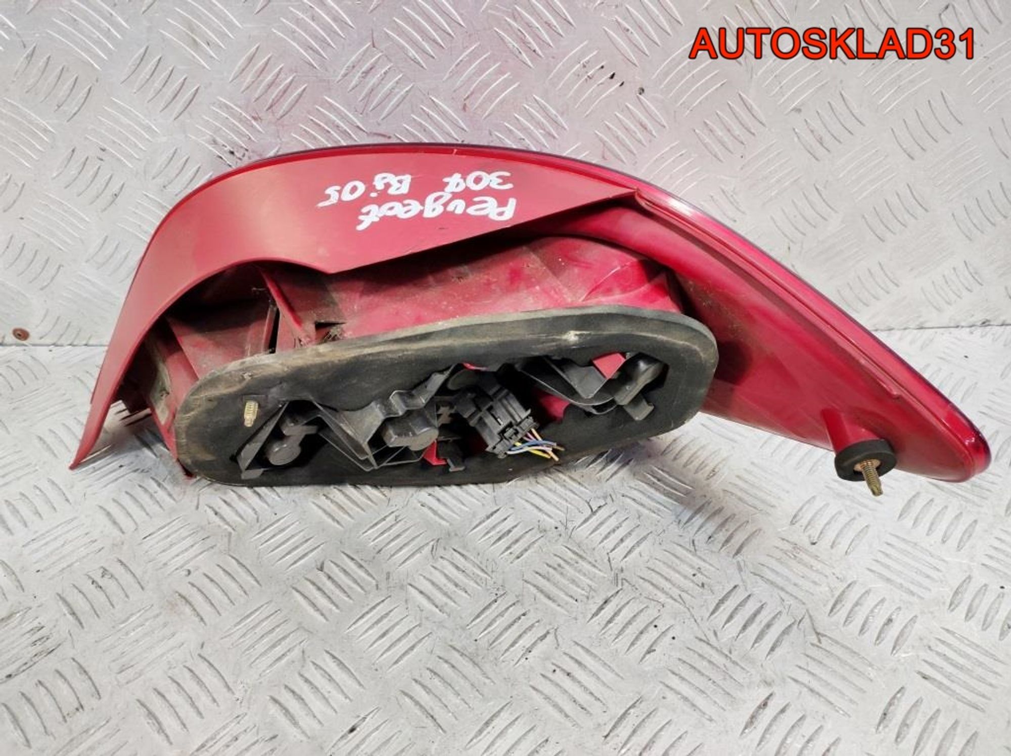 Фонарь задний левый Peugeot 307 9655767680 Рест, 7200 рублей, Дубовое