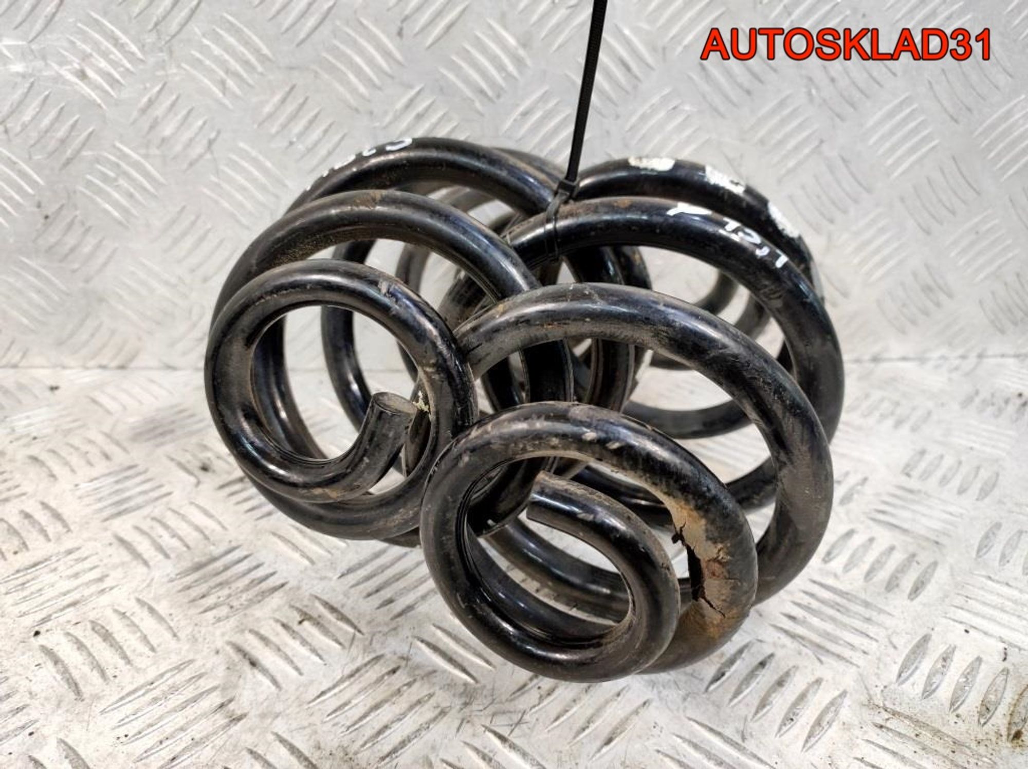 Пружина задняя Audi A6 C5 4B0511115AF Седан, 1800 рублей, Дубовое