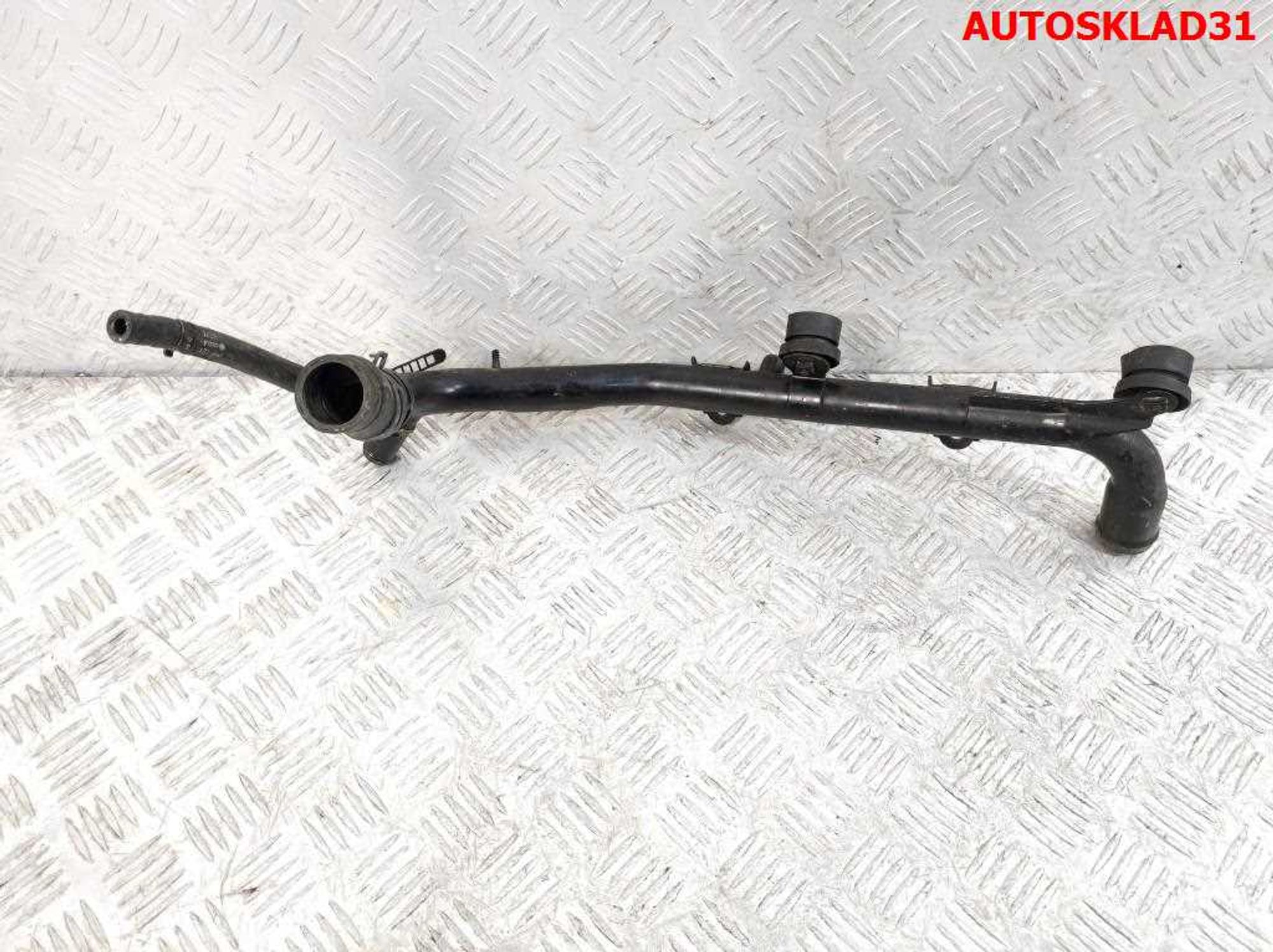 Трубка охлаждающей жидкости VW Passat B5+ AZM 06B121071AF, 800 рублей, Дубовое