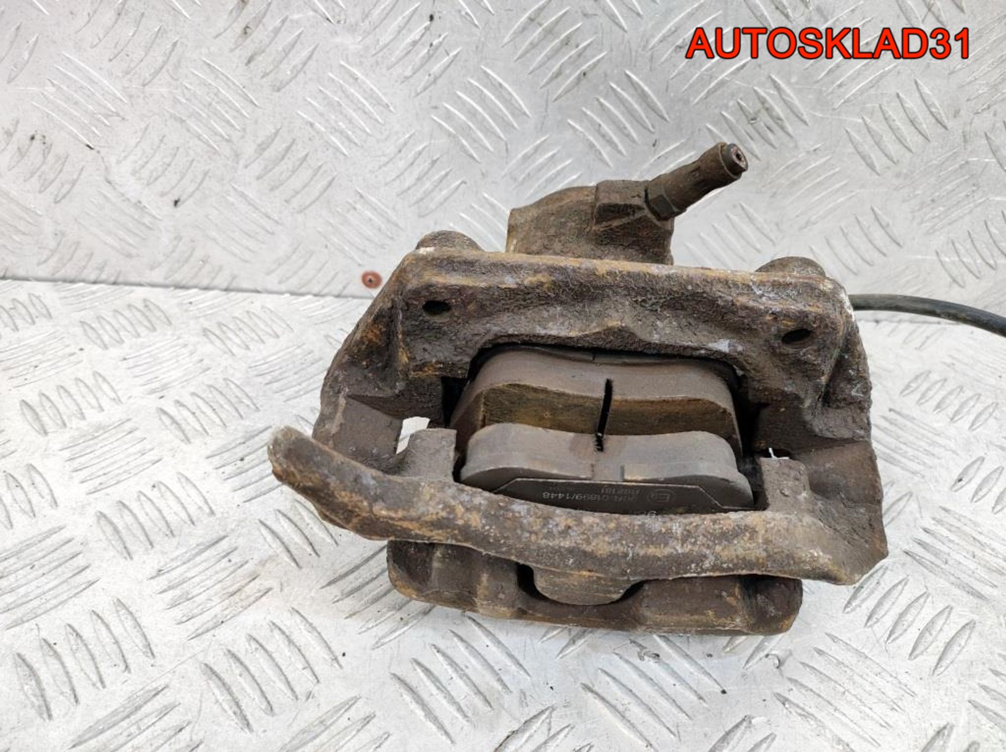 Суппорт тормозной передний правый Mercedes W202, 1100 рублей, Дубовое