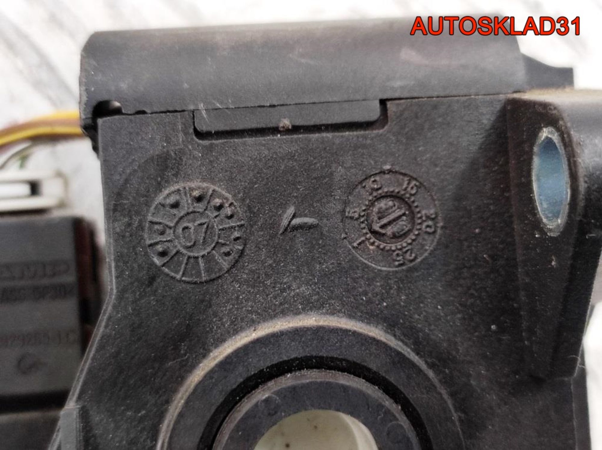 Педаль газа Opel Corsa D 1,4 Z14XEP Бензин 55702020, 2500 рублей, Дубовое