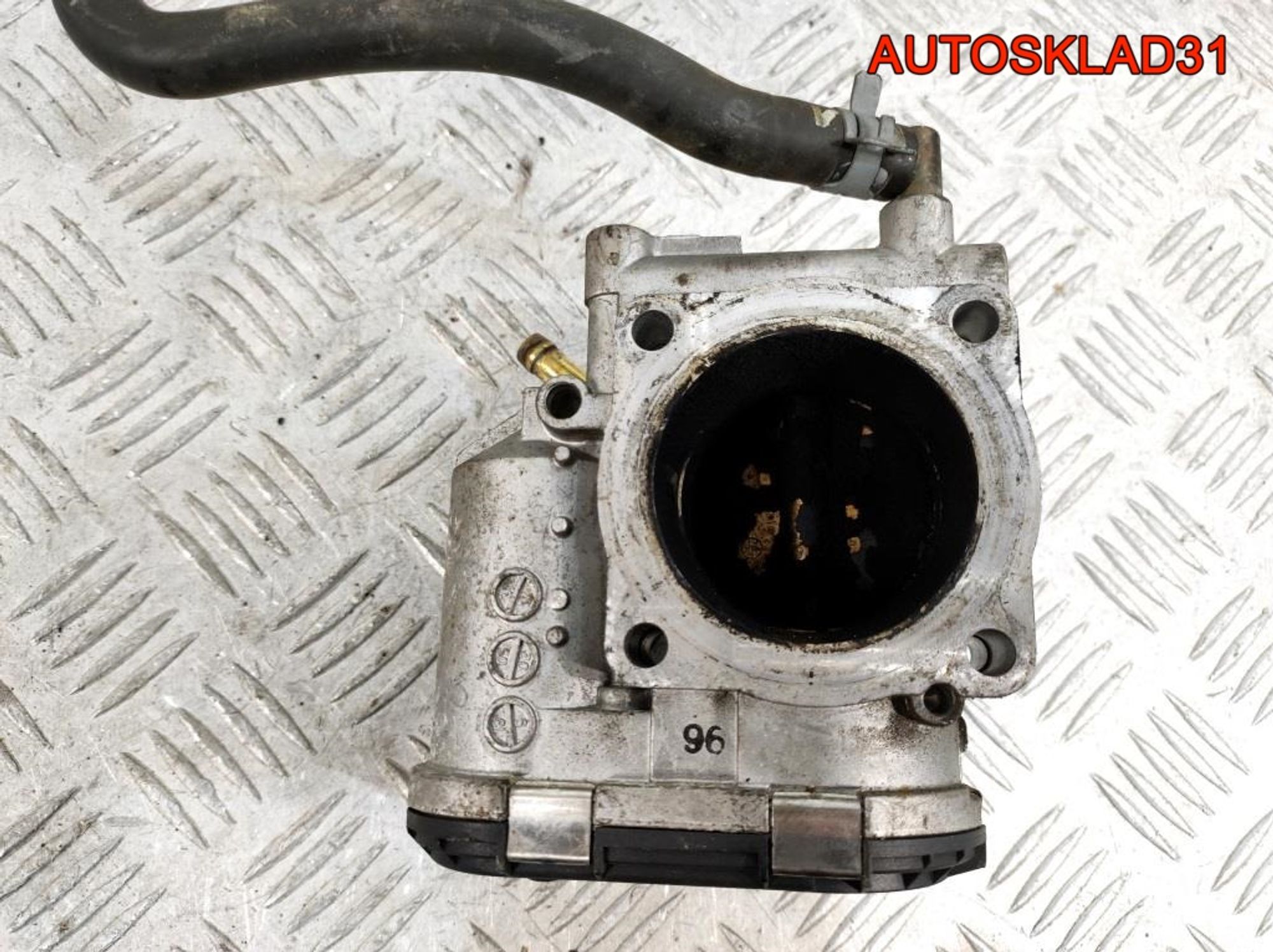 Заслонка дроссельная VW Golf 1.6 BAD 036133062D, 5000 рублей, Дубовое