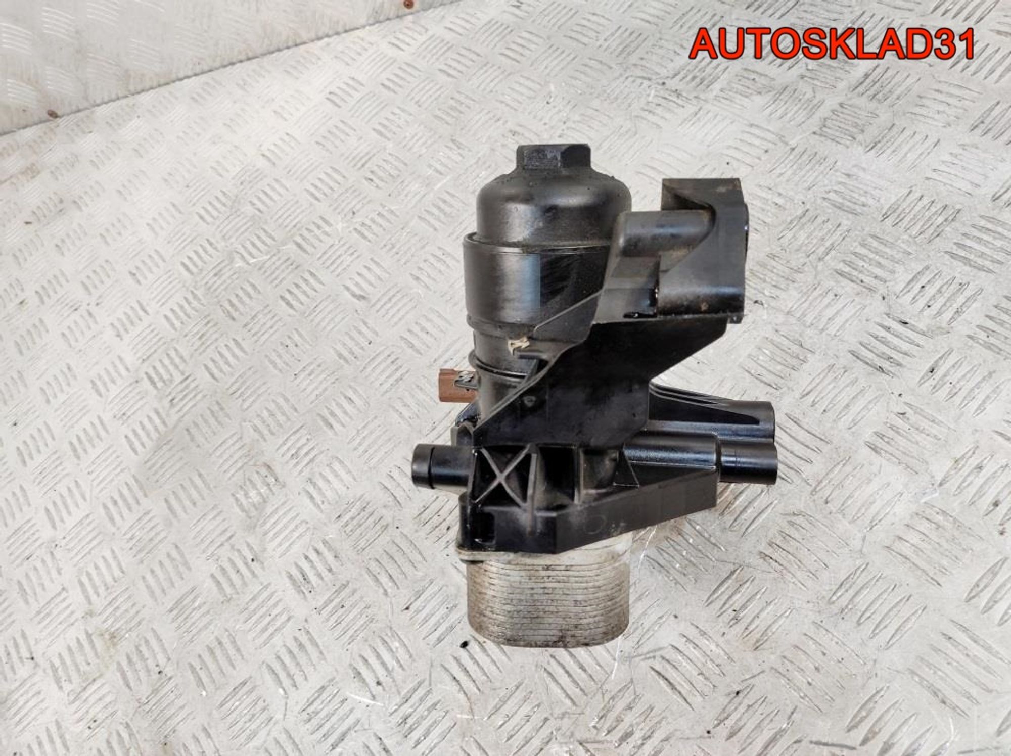 Корпус масляного фильтра Skoda Octavia A7 03N115389B, 4000 рублей, Дубовое