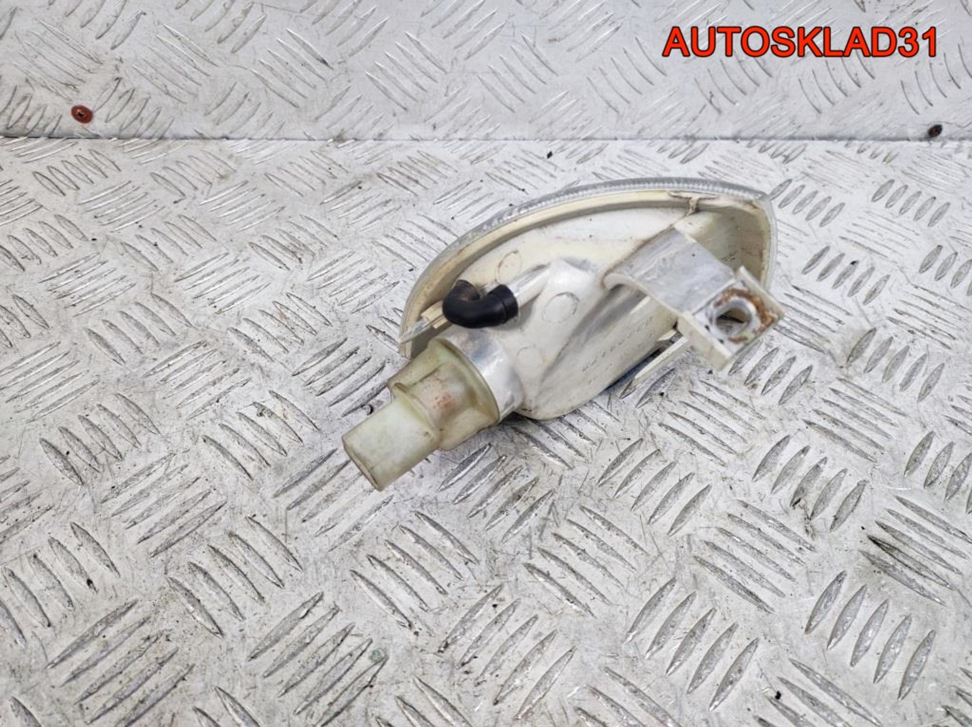 Указатель поворота левый белый Skoda Octavia A4, 500 рублей, Дубовое