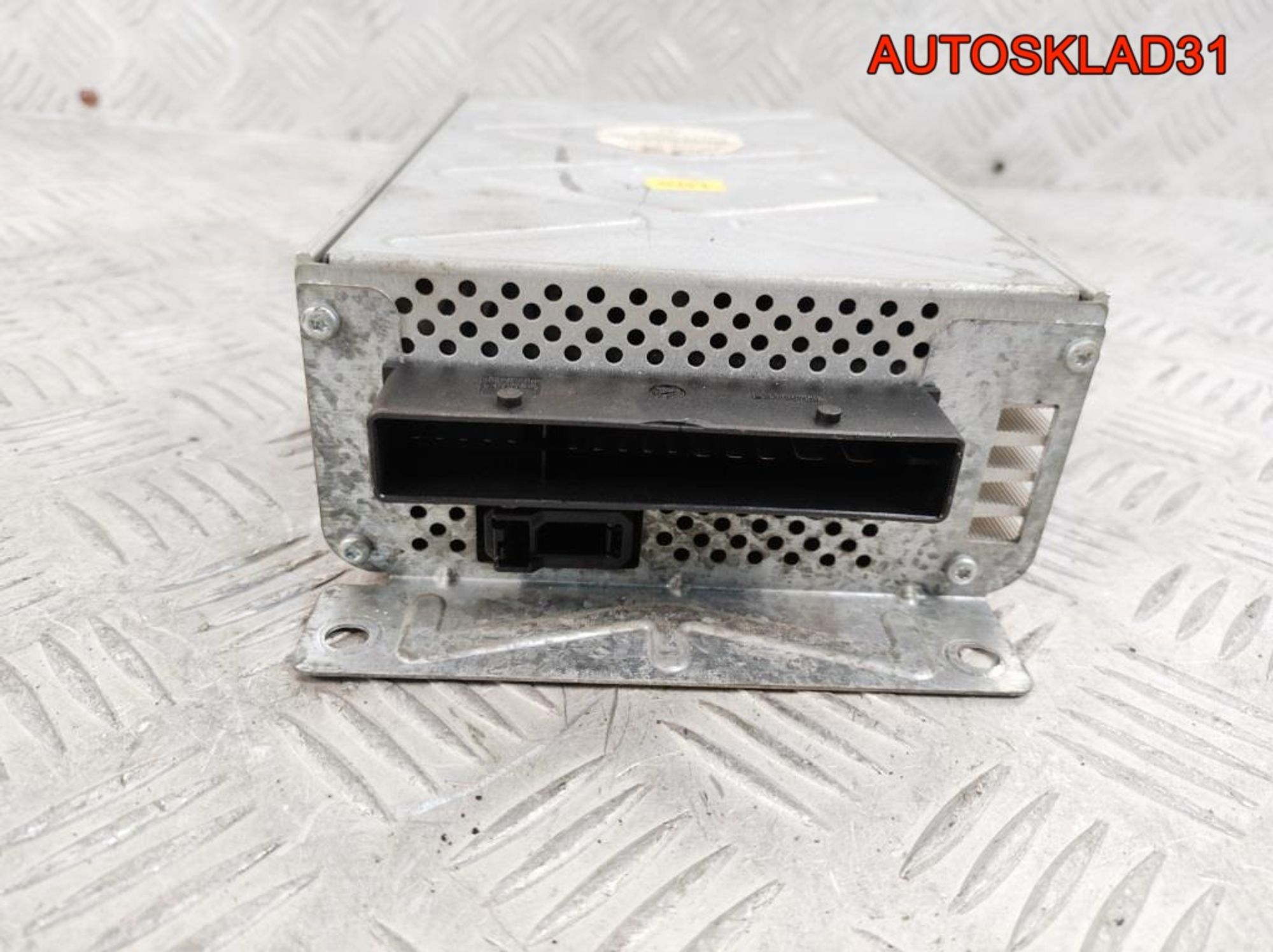 Усилитель звука Audi A6 C6 4F0035223, 2700 рублей, Дубовое