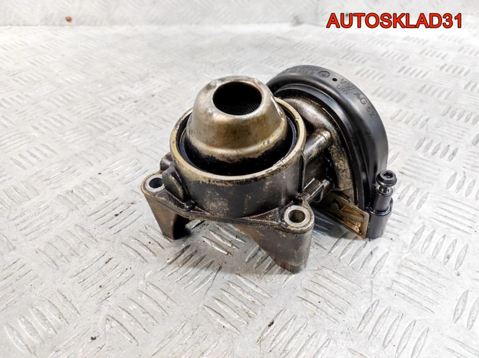 Насос масляный VW Polo 4 1,2 AWY Бензин 03D115105G, 2500 рублей, Дубовое