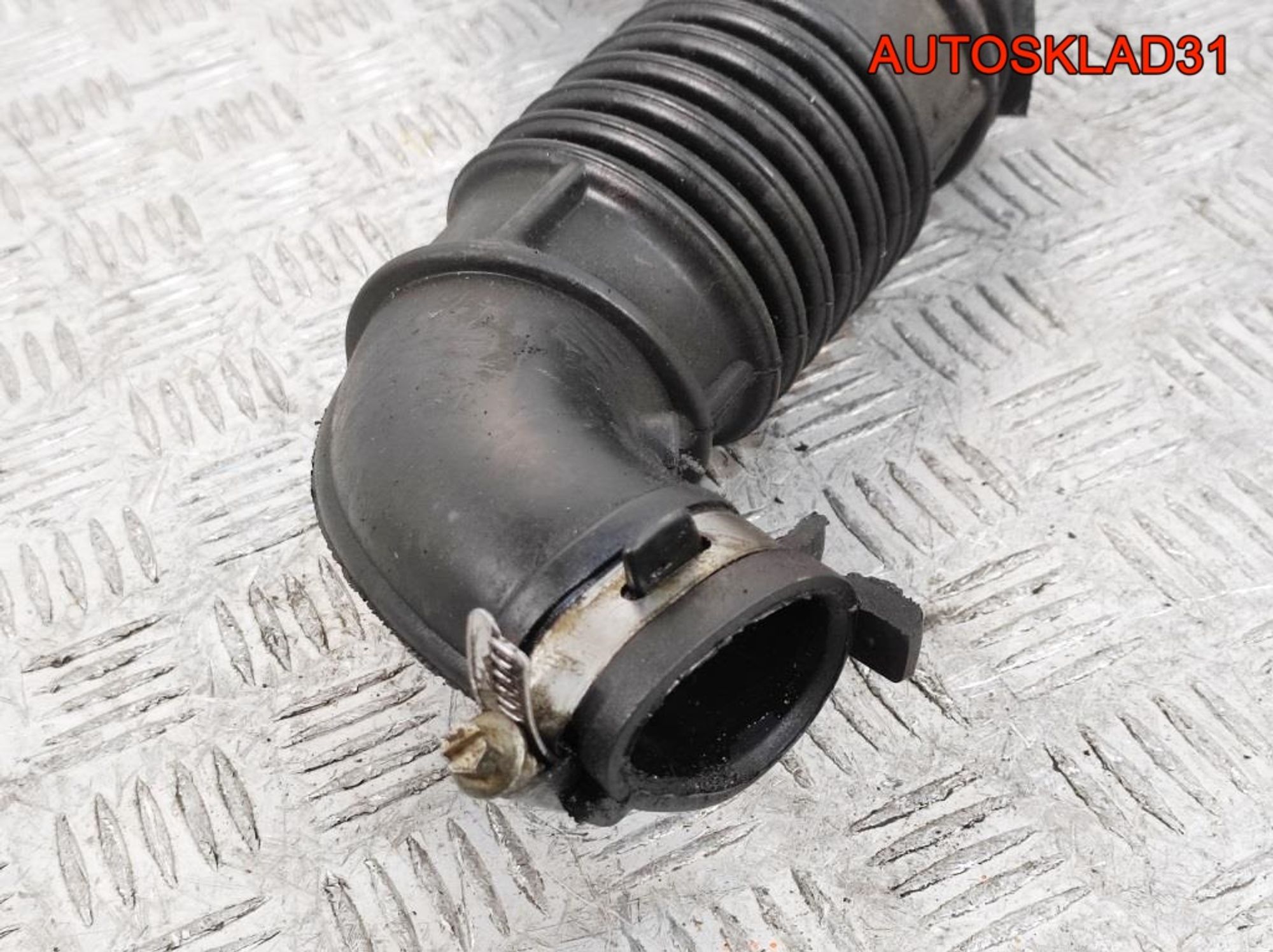 Патрубок воздушного фильтра Renault Megane 2 8200500384, 1200 рублей, Дубовое