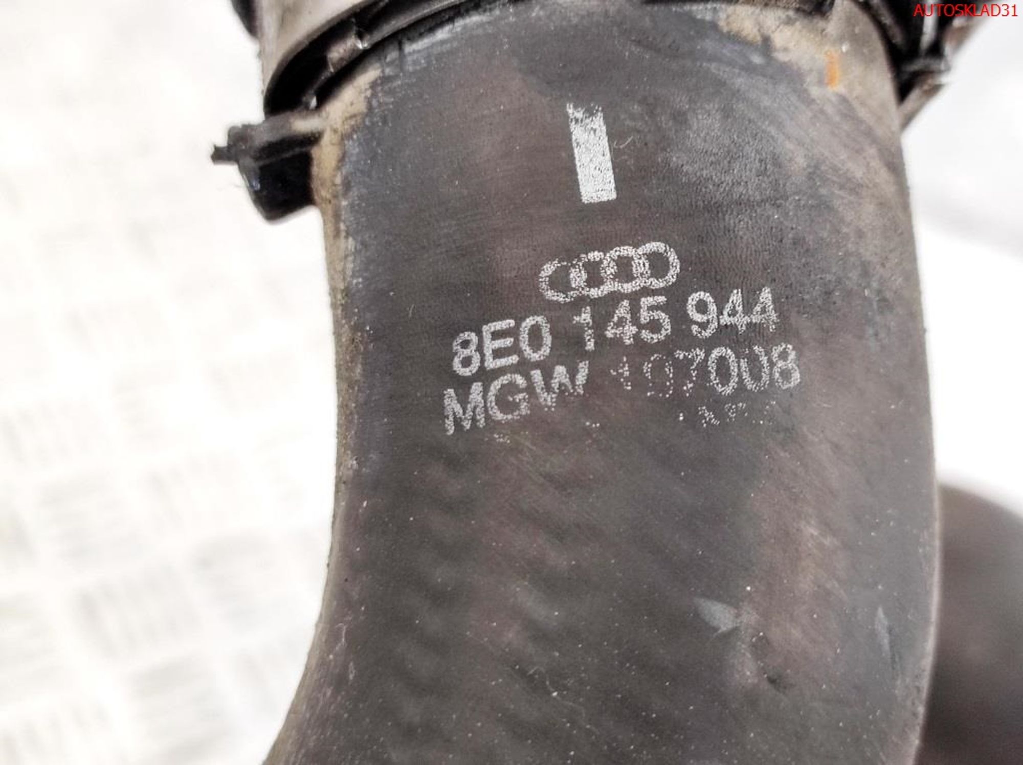 Интеркулер правый Audi A4 B6 2,5 Дизель 8E0145806C, 6000 рублей, Дубовое