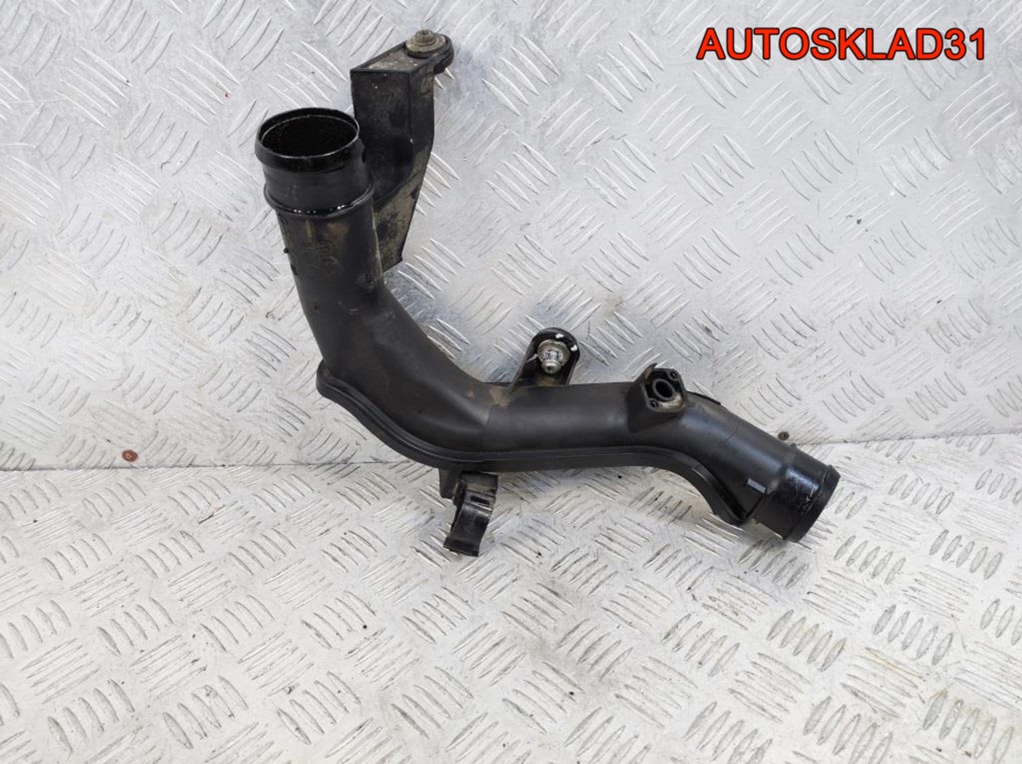 Патрубок интеркулера VW Passat B6 CBA 5N0145770A, 2900 рублей, Дубовое