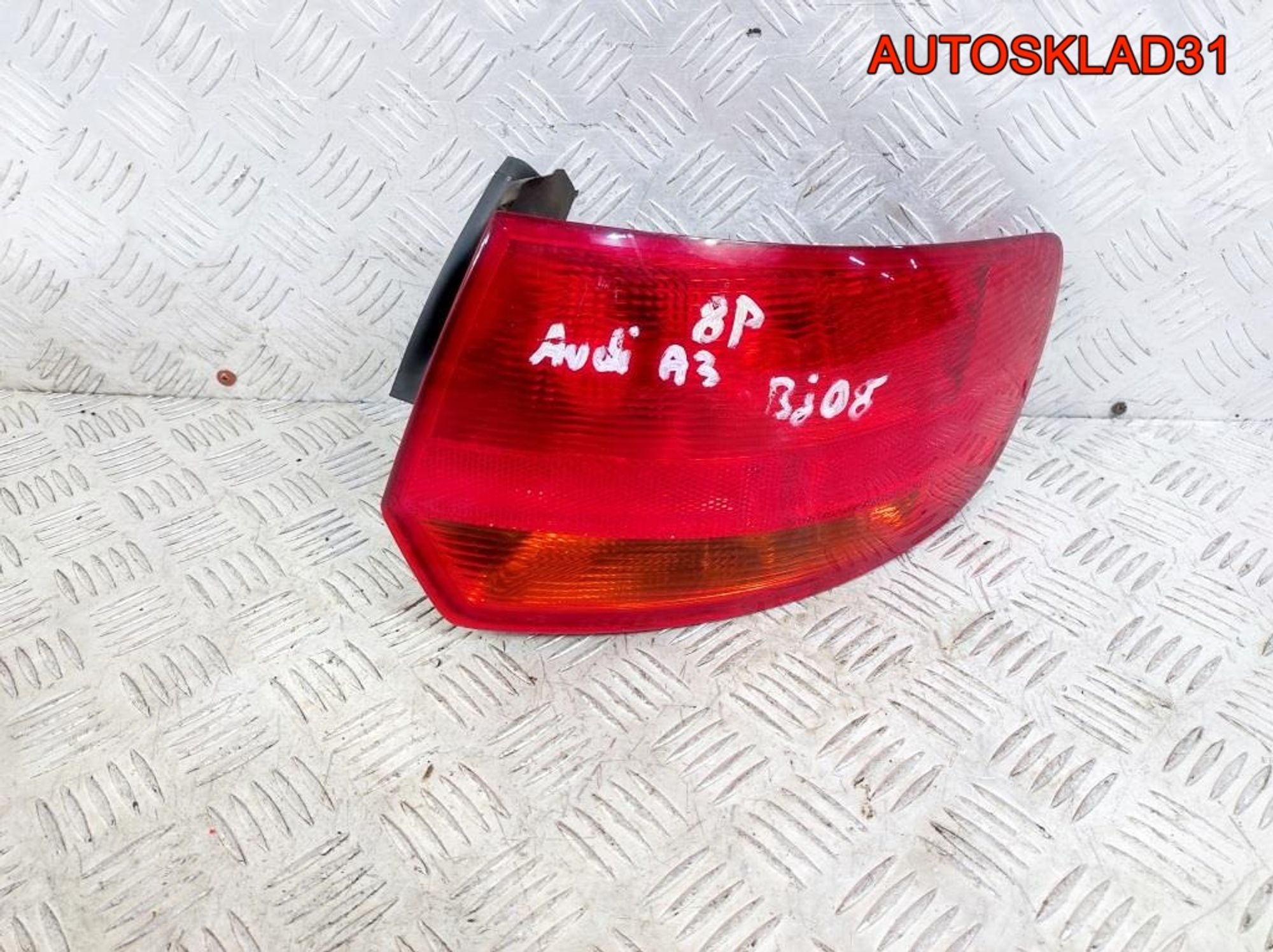 Фонарь задний наружный правый Audi A3 8P4945096C, 2500 рублей, Дубовое