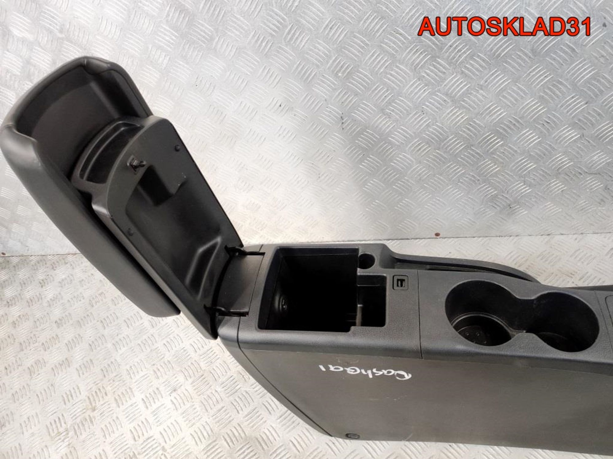 Подлокотник Nissan Qashqai J10 96910JD000, 5400 рублей, Дубовое