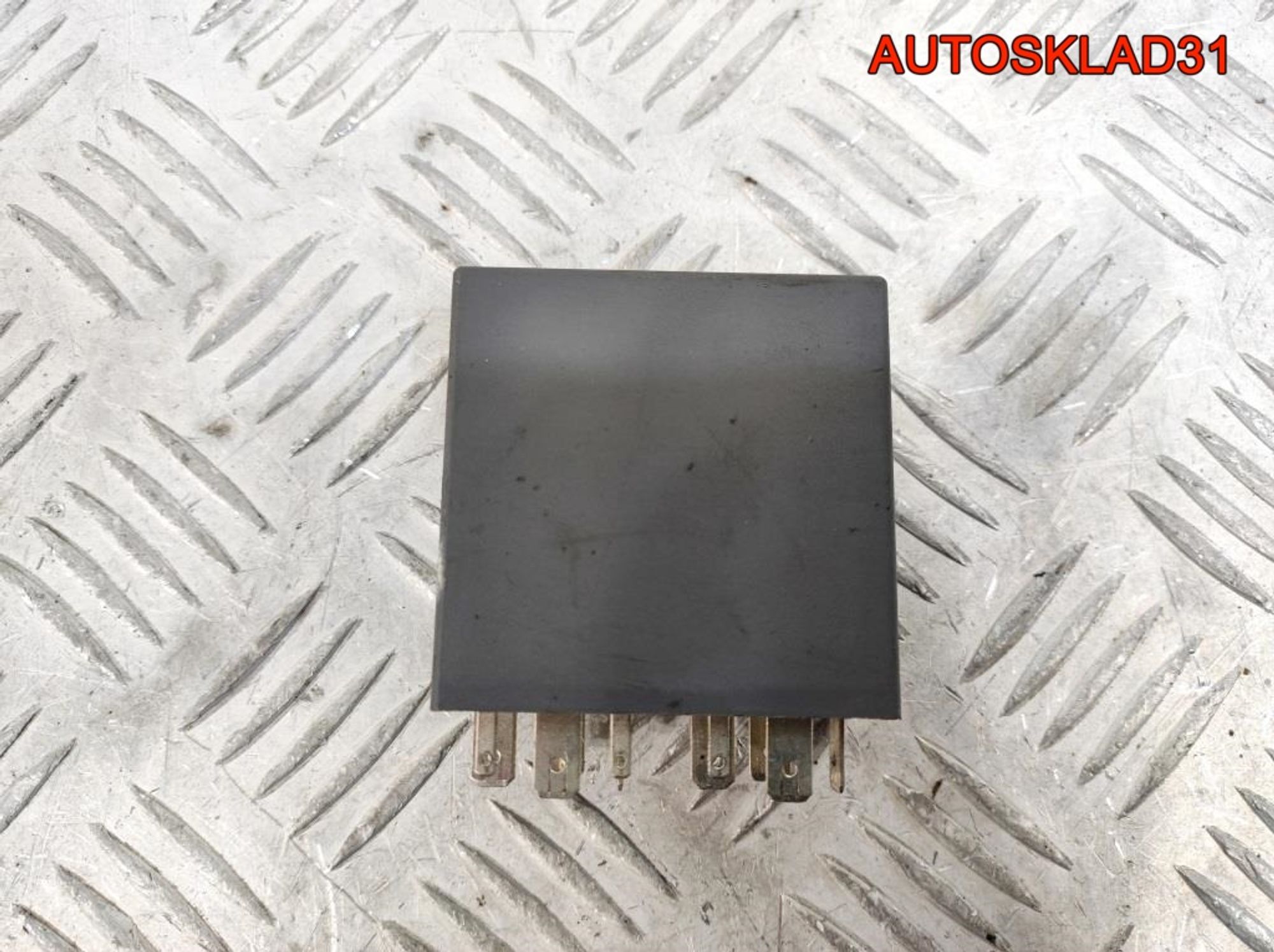 Реле стеклоочистителей VW Passat B5+ 1J0955531, 1400 рублей, Дубовое