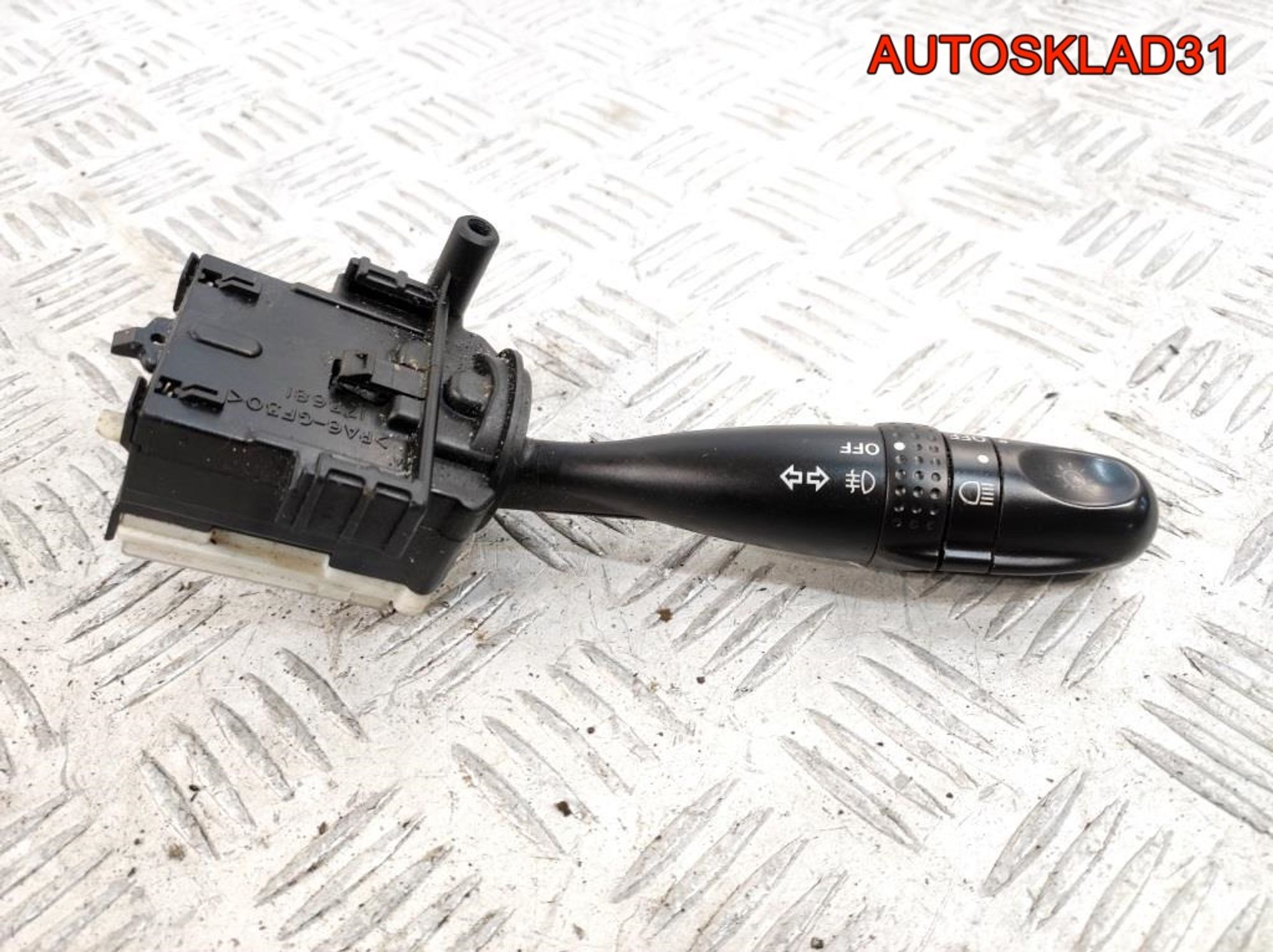 Переключатель поворотов Toyota Yaris 1 8414052020, 1000 рублей, Дубовое