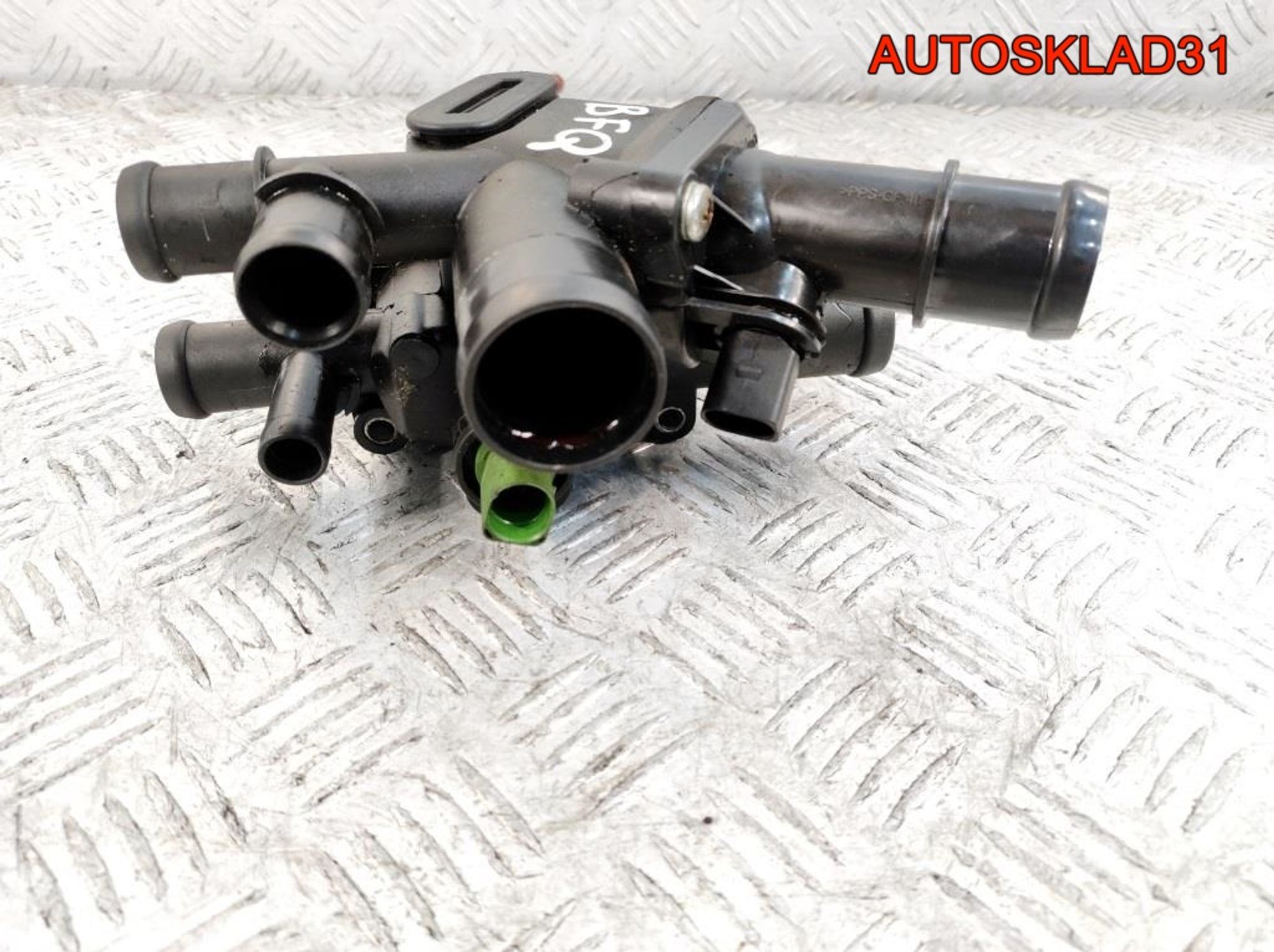 Корпус термостата Audi A3 8L 1.6 BFQ 06A121111, 1800 рублей, Дубовое