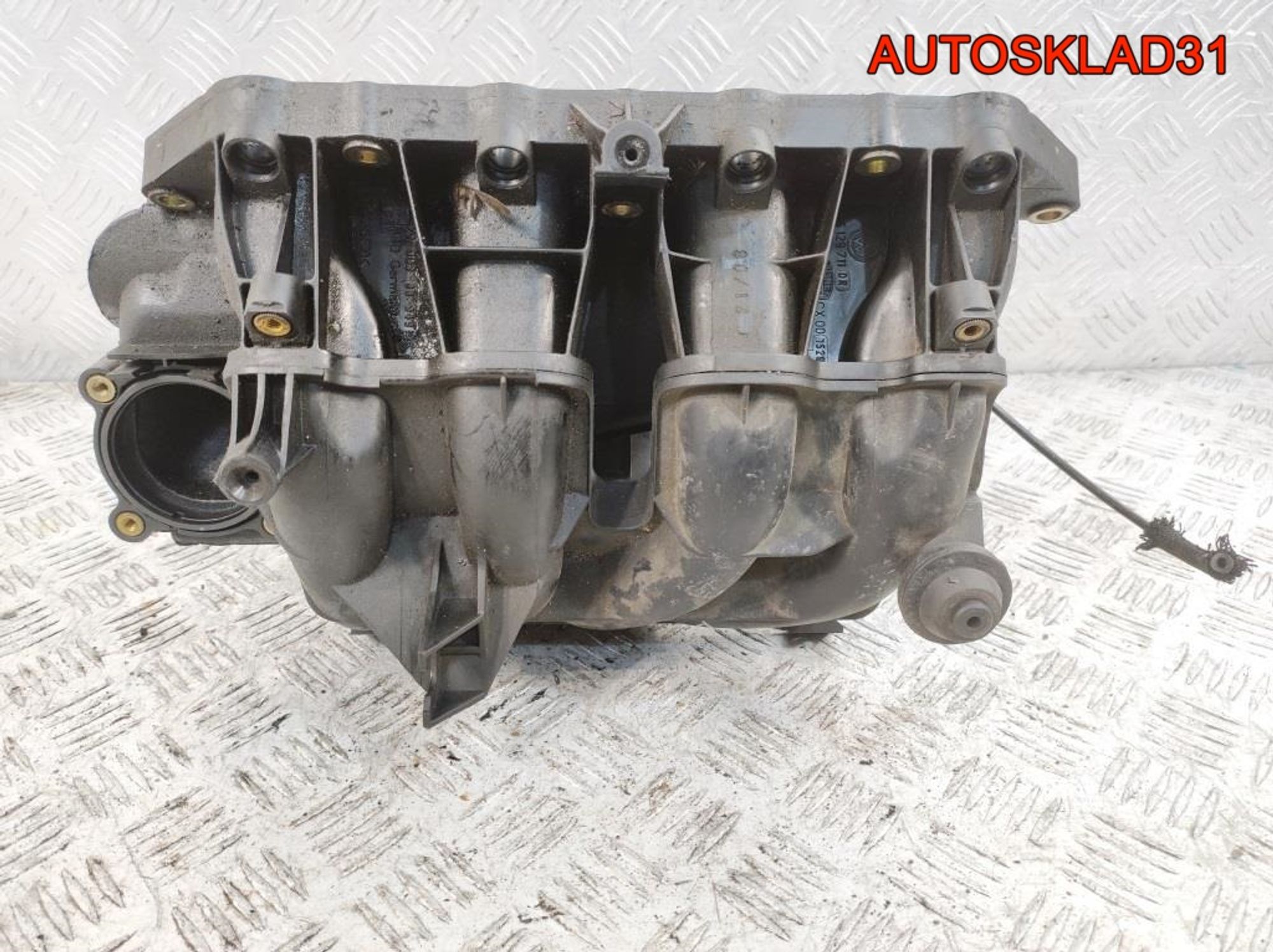 Коллектор впускной VW Golf 4 1.4 BCA 036129711DR, 1500 рублей, Дубовое