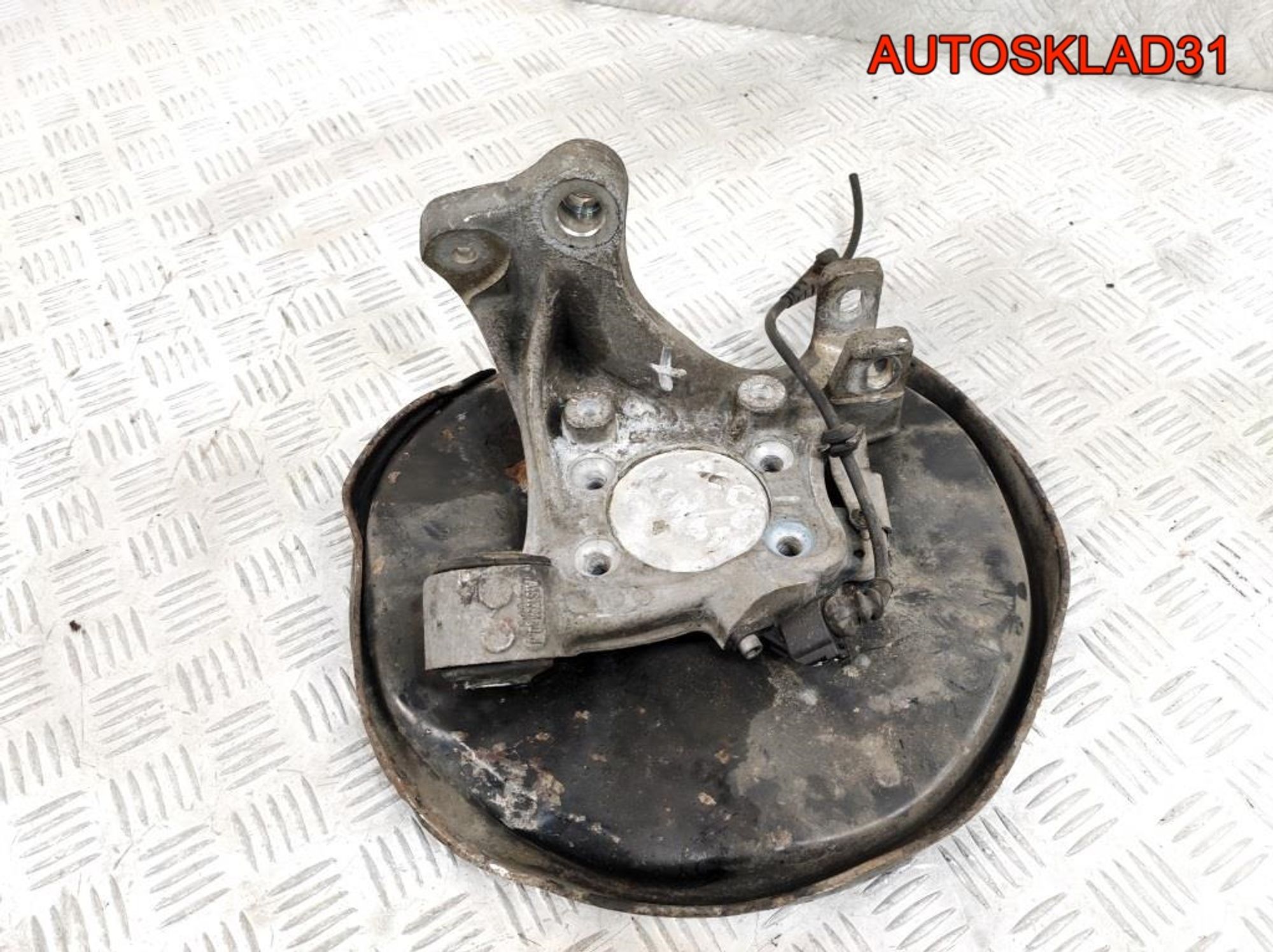 Кулак поворотный задний левый 2WD Audi A6 C6 4F0505433H, 1000 рублей, Дубовое