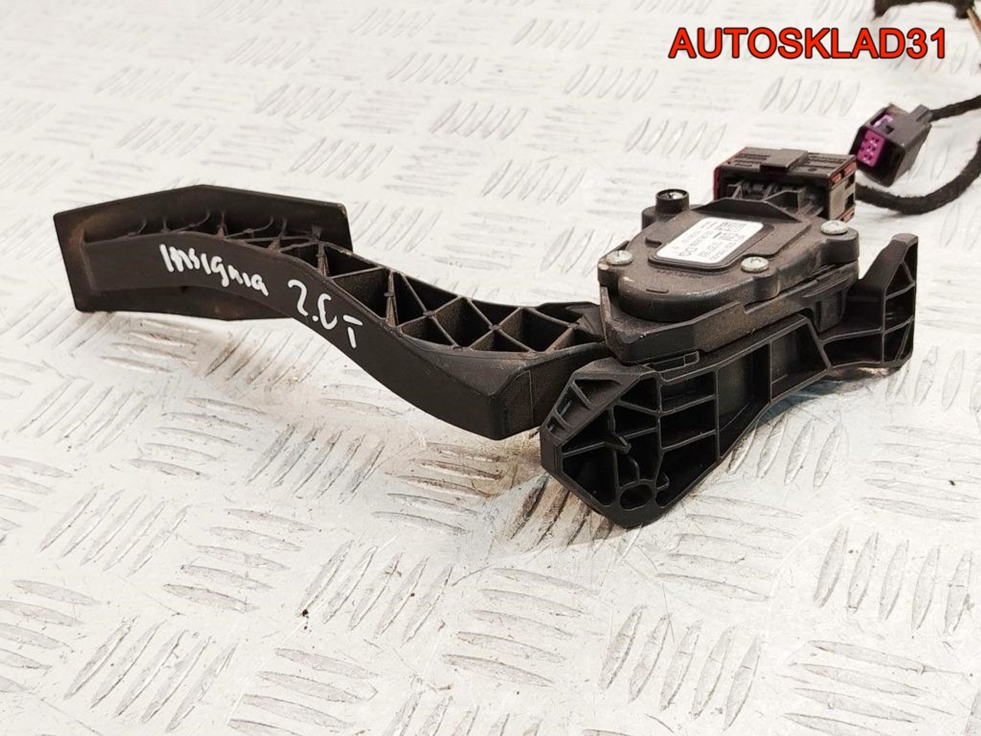 Педаль газа Opel Insignia 1 2,0 Дизель 13237352, 2000 рублей, Дубовое