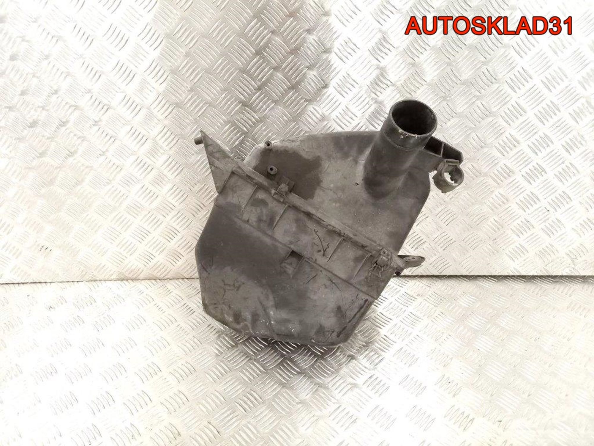 Корпус воздушного фильтра VW Passat B5 8D0129607M, 3200 рублей, Дубовое