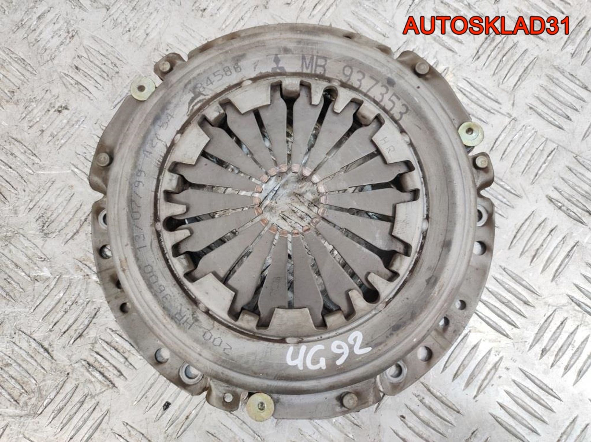 Комплект сцепления Mitsubishi Carisma DA 1.6 4G92 MD310399, 3000 рублей, Дубовое