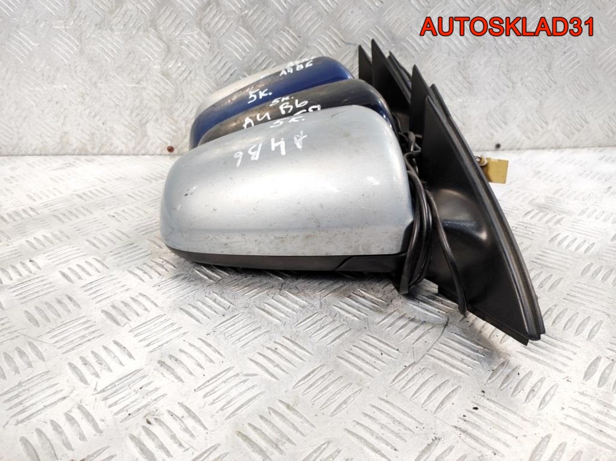 Зеркало правое 5 контактов Audi A4 B6 8E1858532AA, 2700 рублей, Дубовое