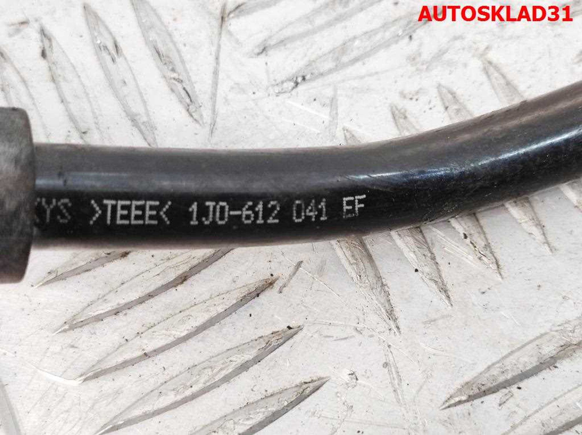 Вакуумная трубка Audi A3, 8L рестайлинг (2000—2003), 1000 рублей, Дубовое