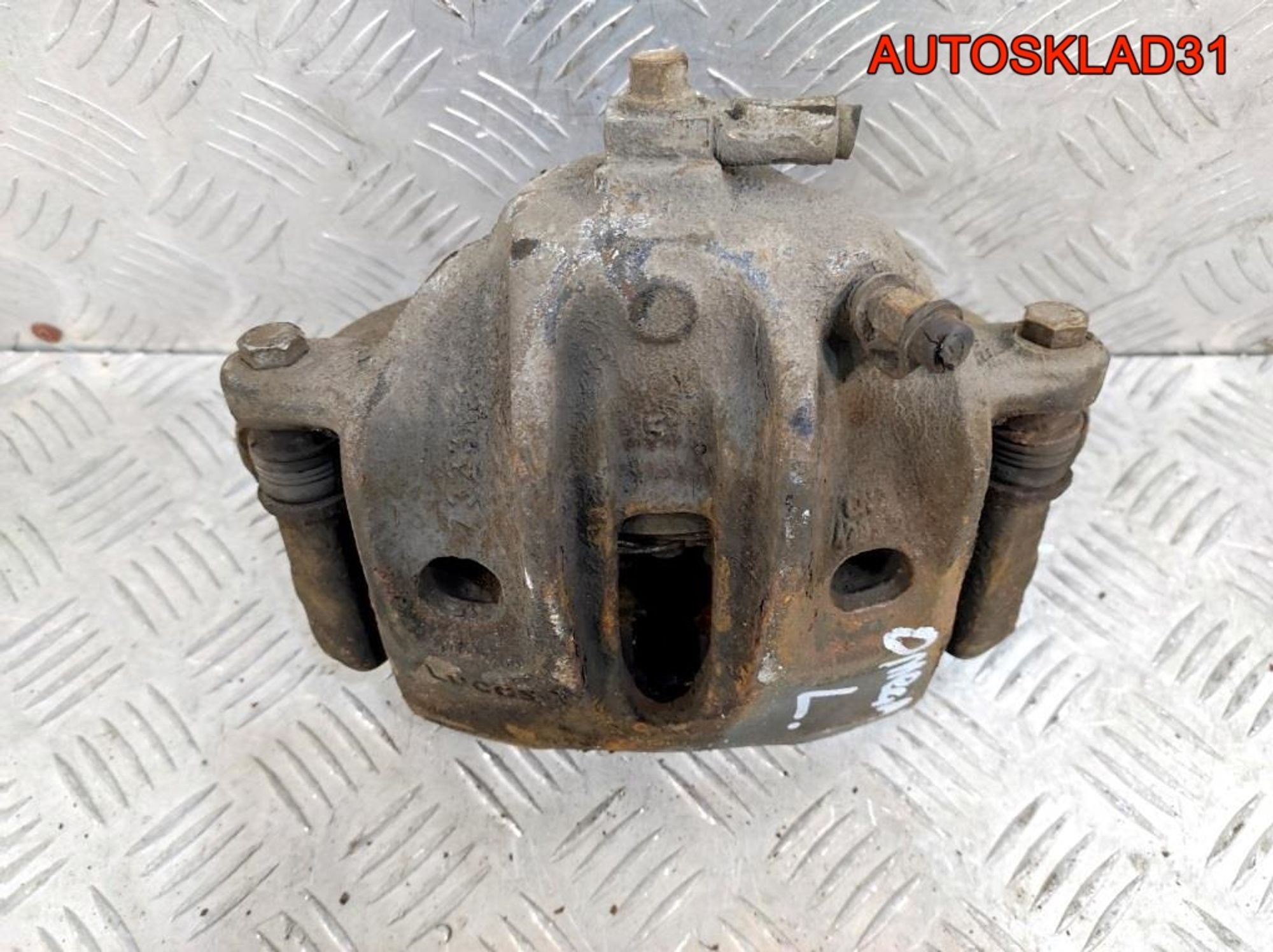 Суппорт тормозной передний левый Opel Omega B, 2300 рублей, Дубовое